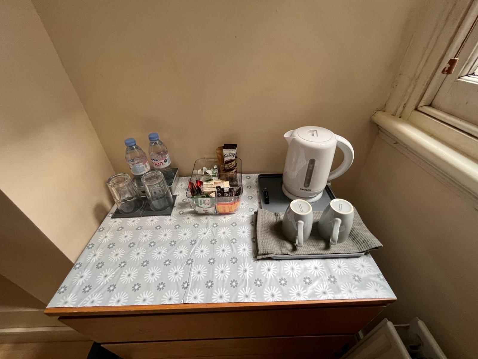 4 Bedroom Ground Floor For Up To 7 Guests Lejlighed London