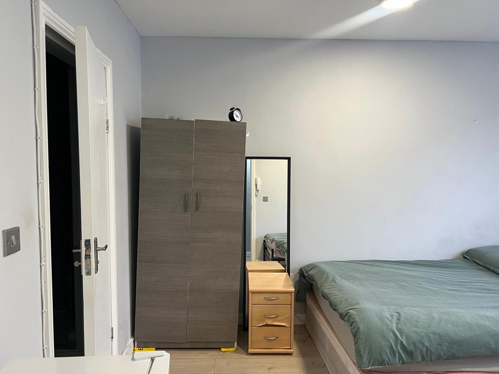 Sterne Street 4 Person