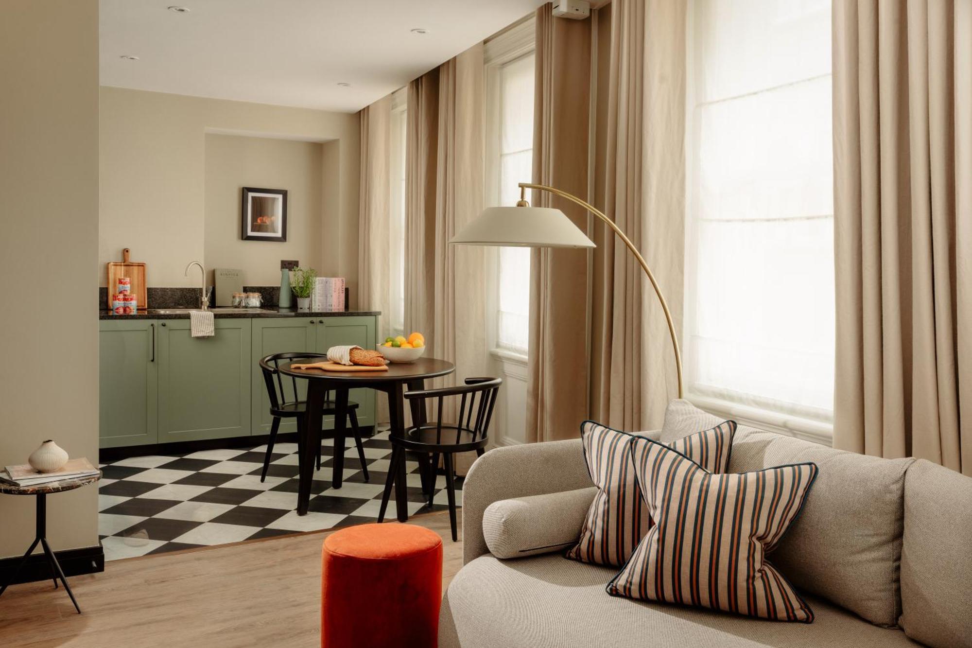 Aparthotel Native Kings Wardrobe, St Pauls 4*