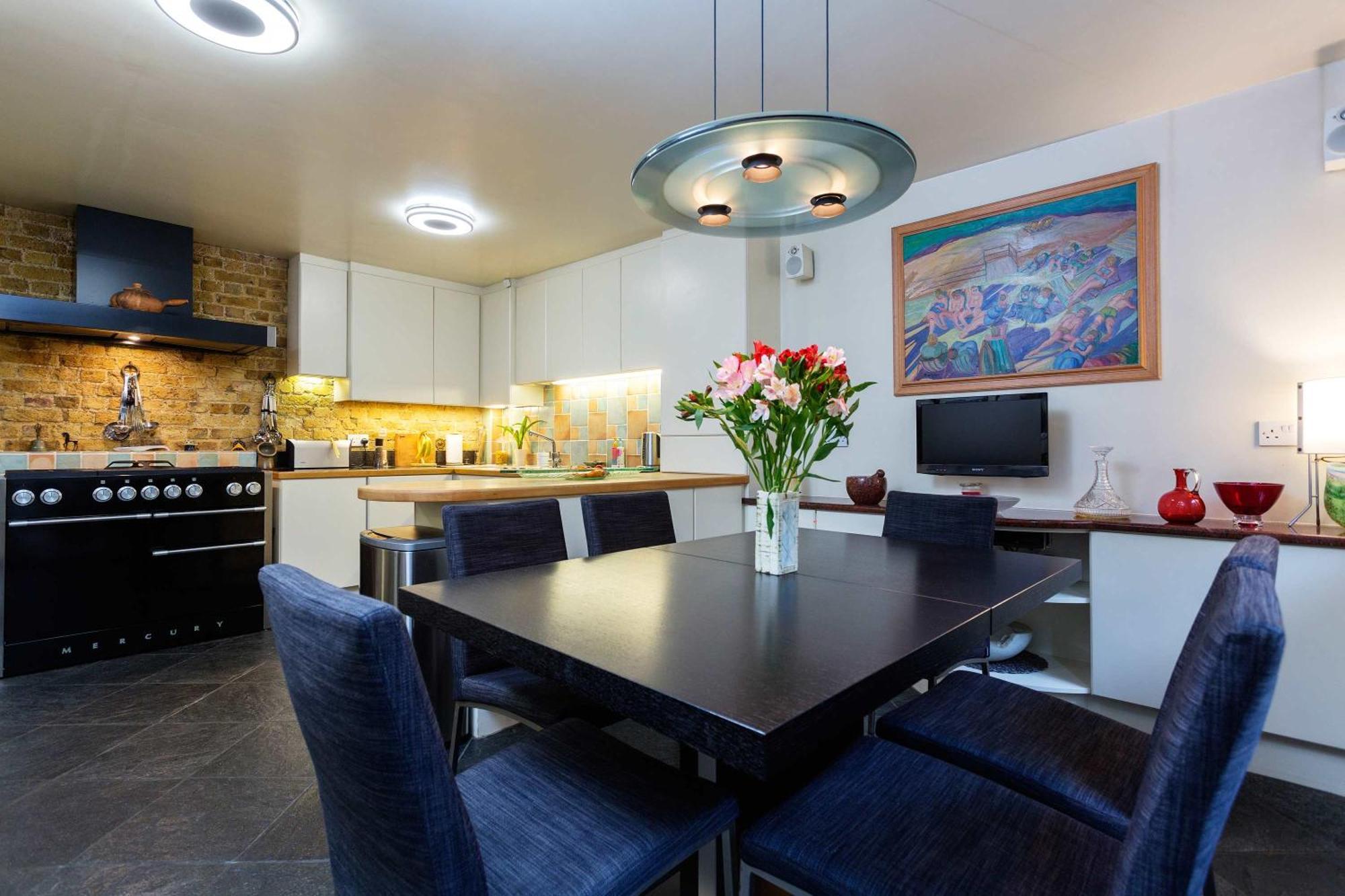 Veeve - Stables Mews Holiday home London