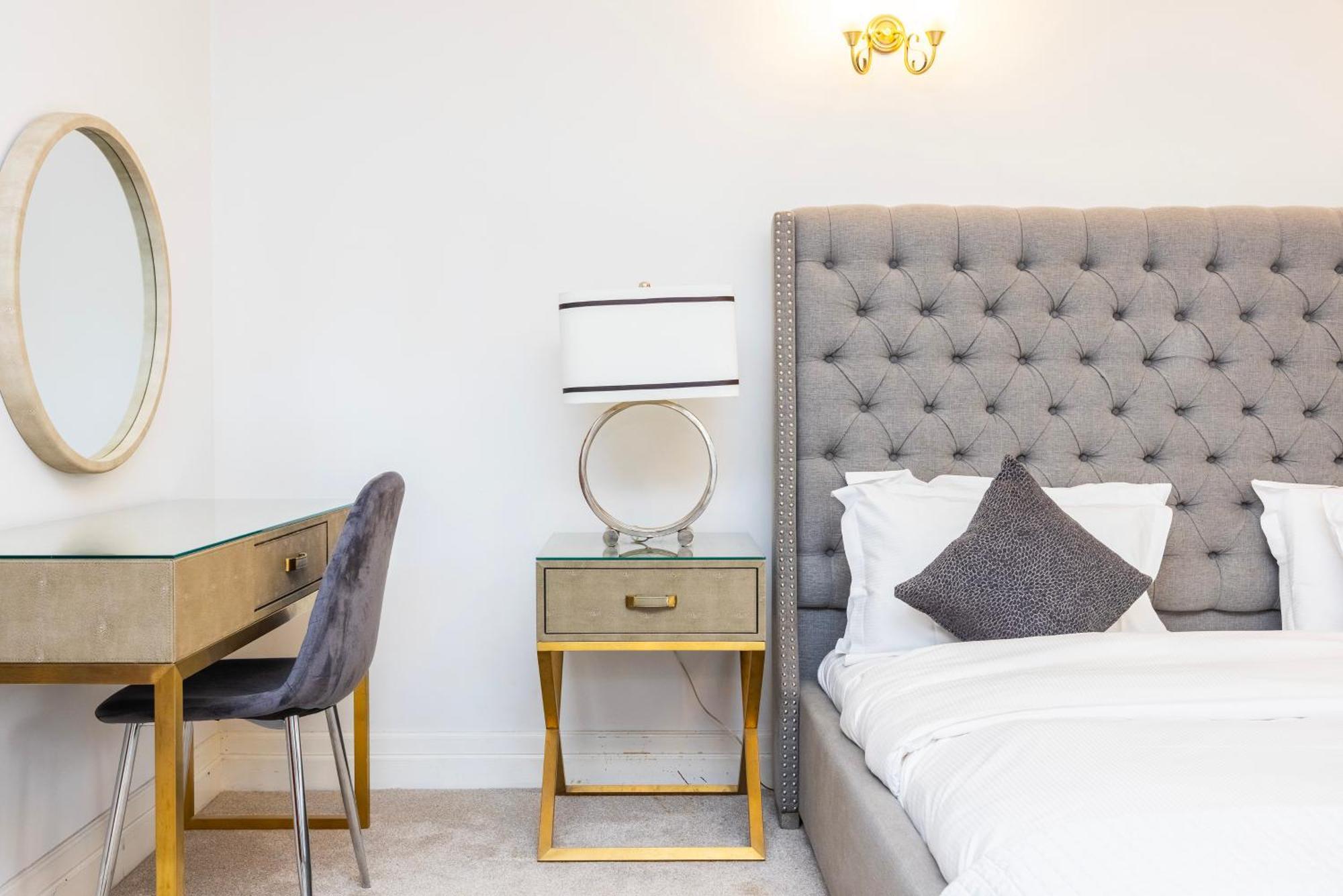Aparthotel Carlton Court - Mayfair 5*