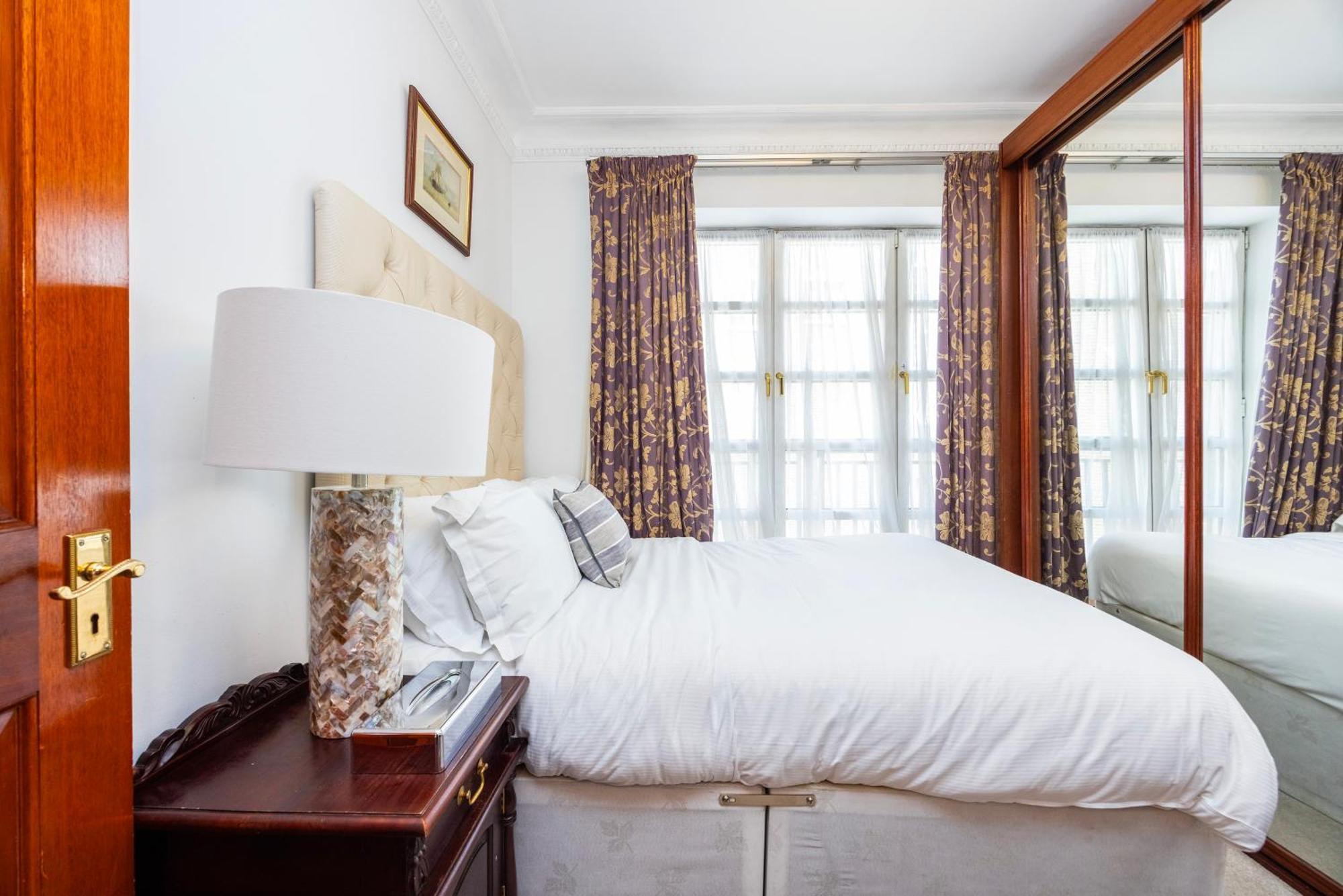 Carlton Court - Mayfair