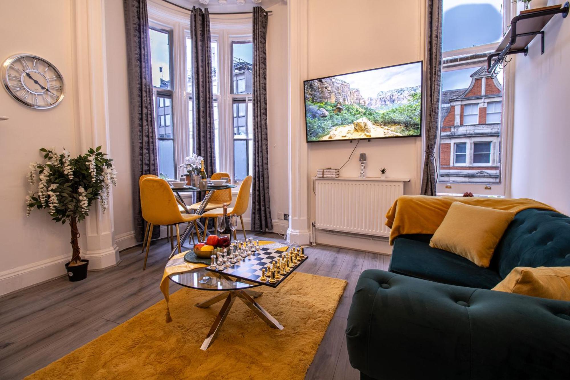 Luxurious On Oxford Street * London
