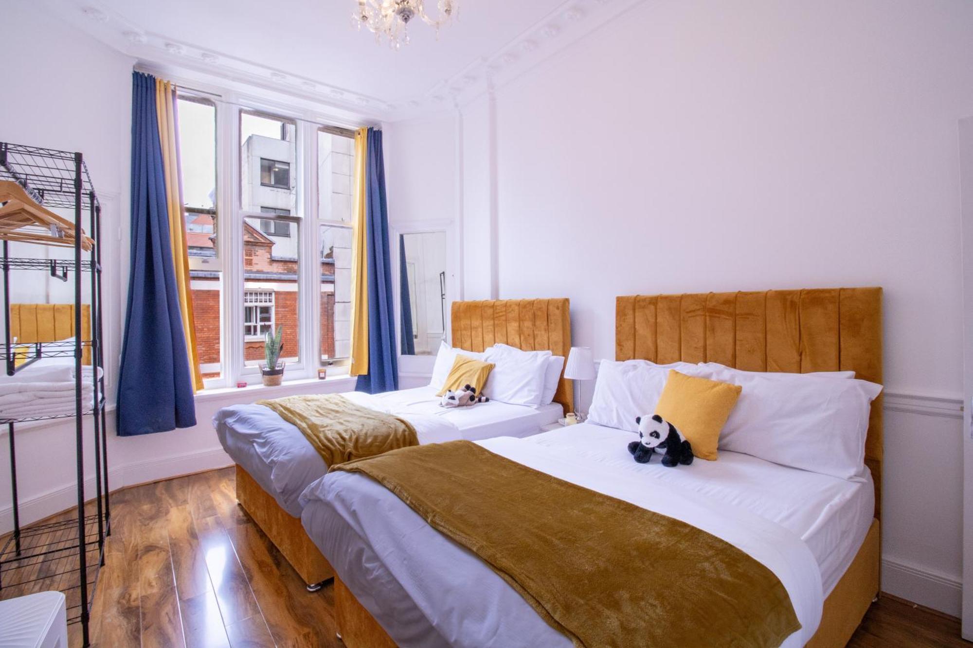 Luxurious On Oxford Street Apartment London