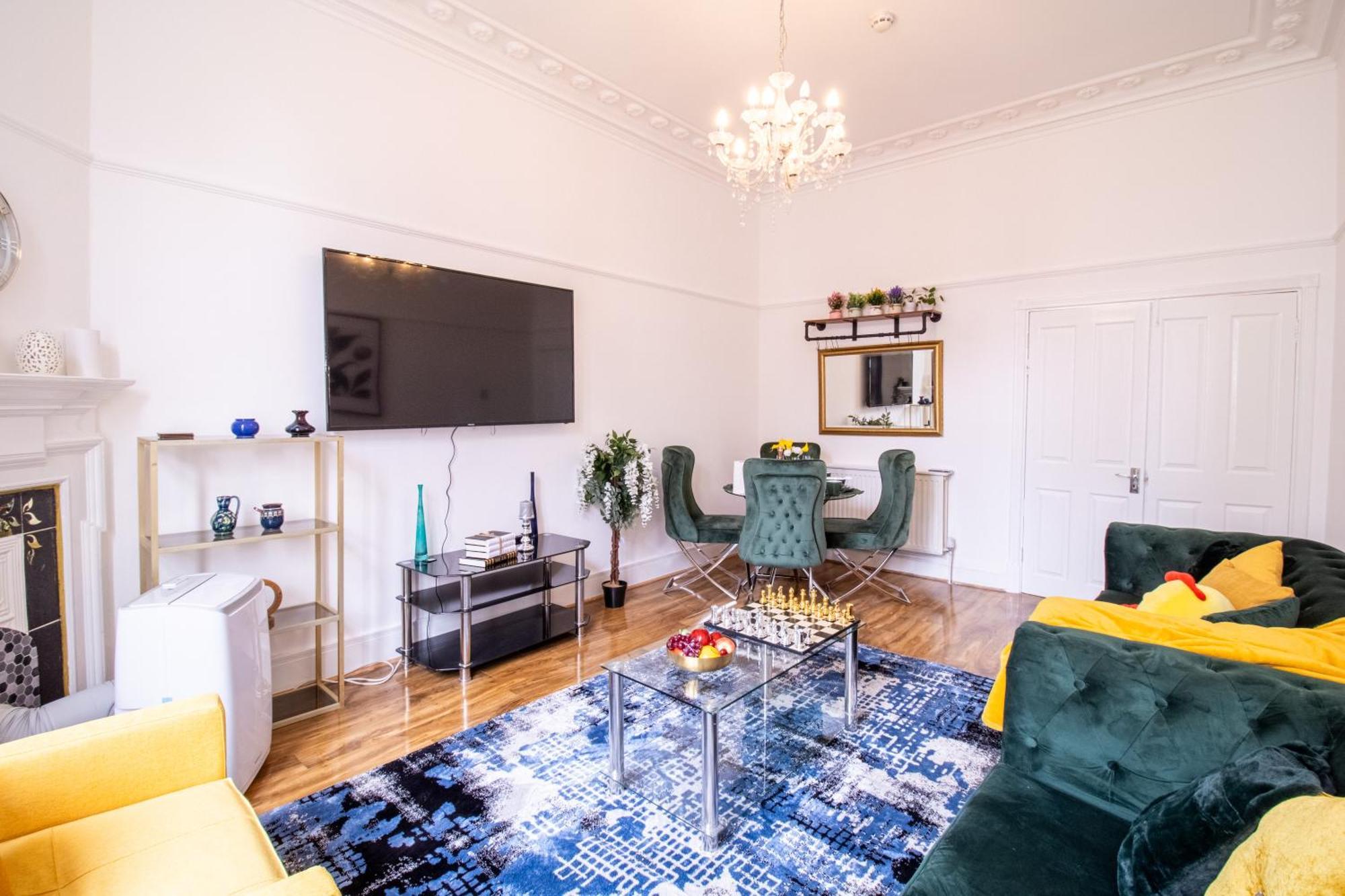 Luxurious On Oxford Street Apartment London