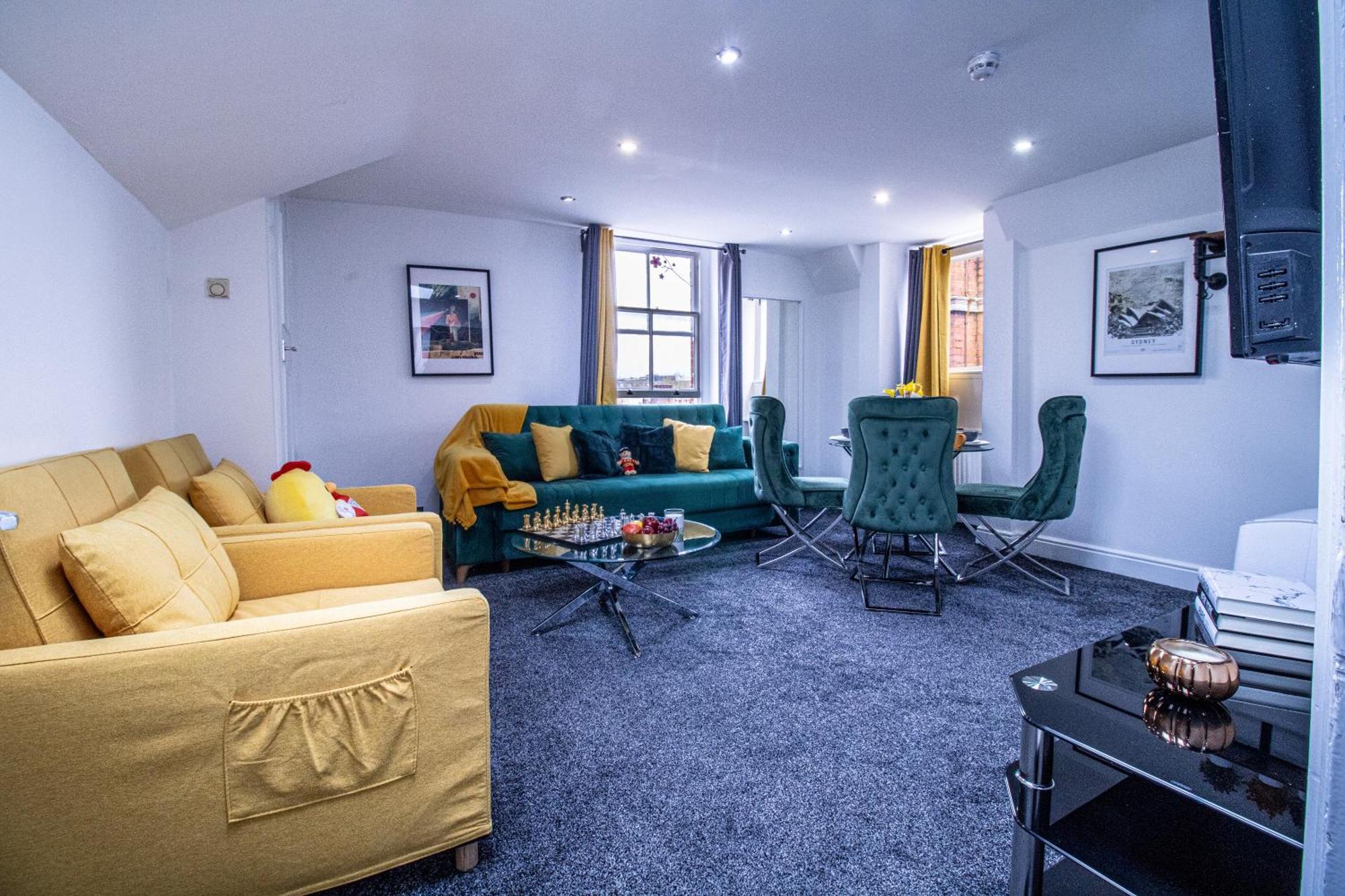 Luxurious On Oxford Street Apartment London