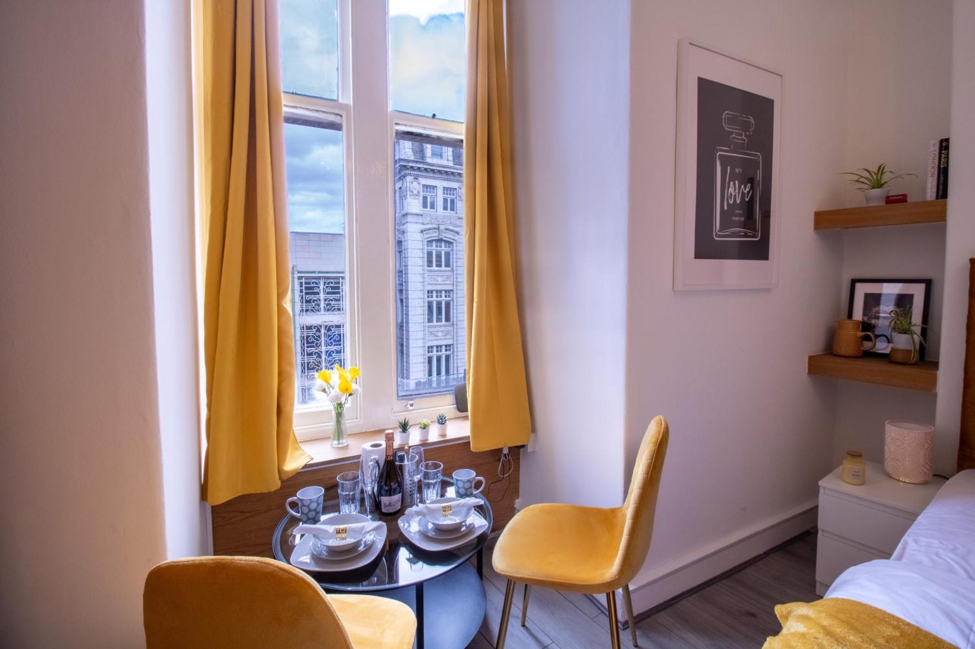 Spacious On Oxford Street 9gc Lejlighed