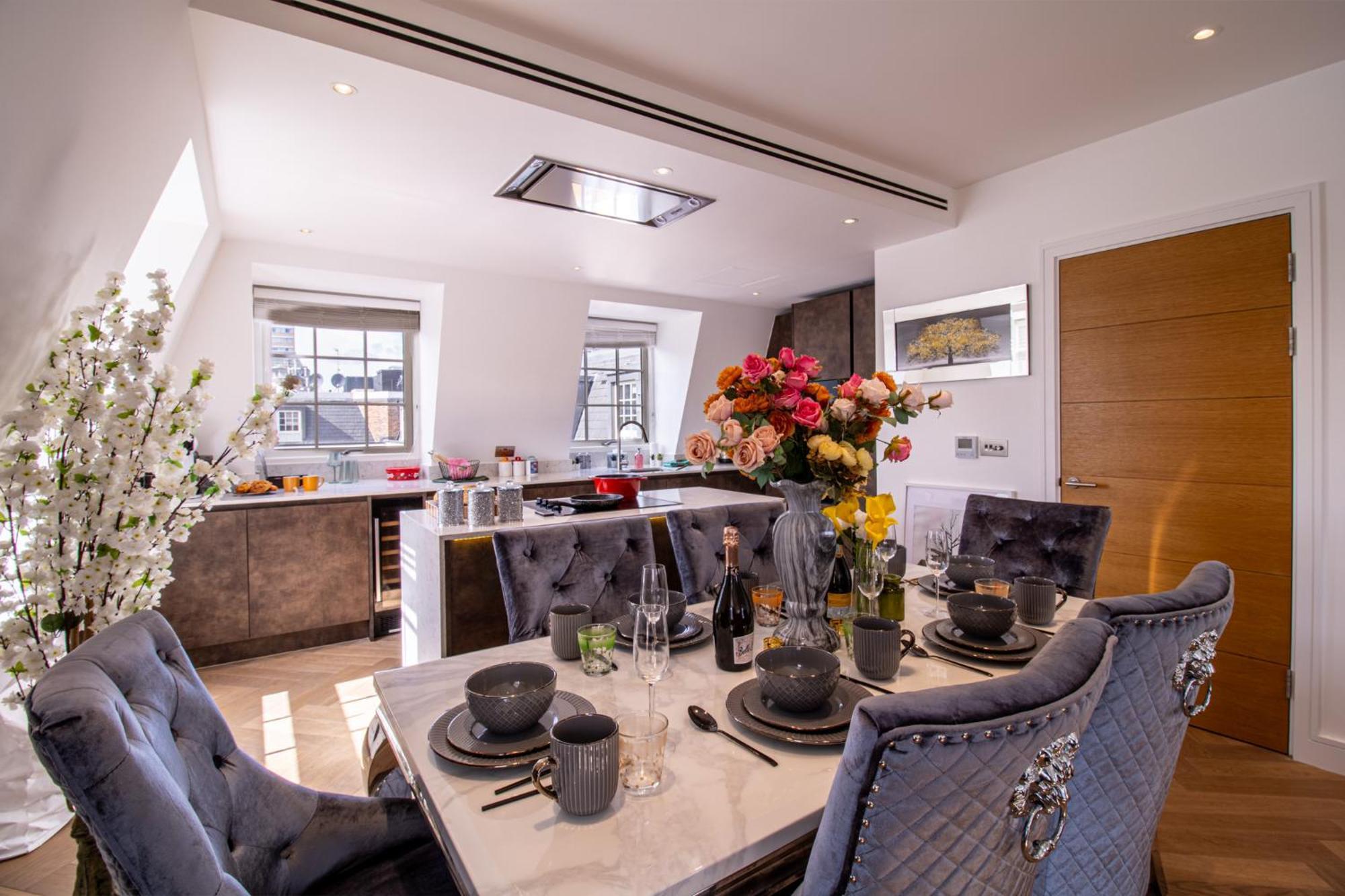 Elegant 3-bedroom Penthouse In Marble Arch 70 Appartement *