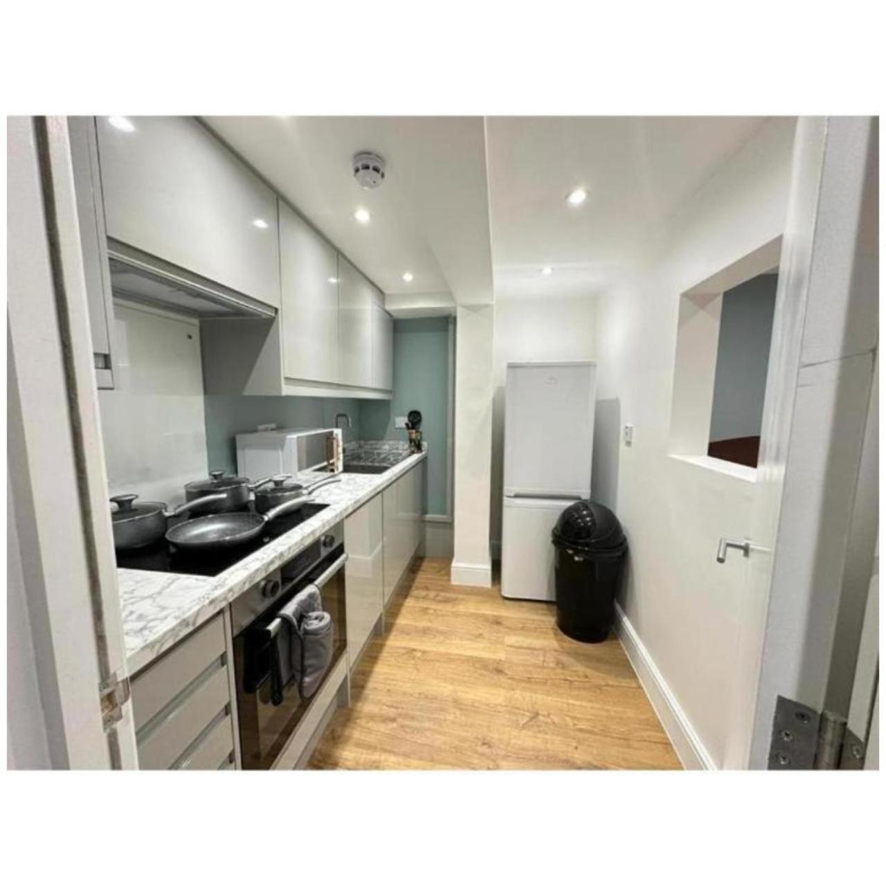 Fb- Spacious 2 Bed Flat Near Edgware Road Appartement Londen