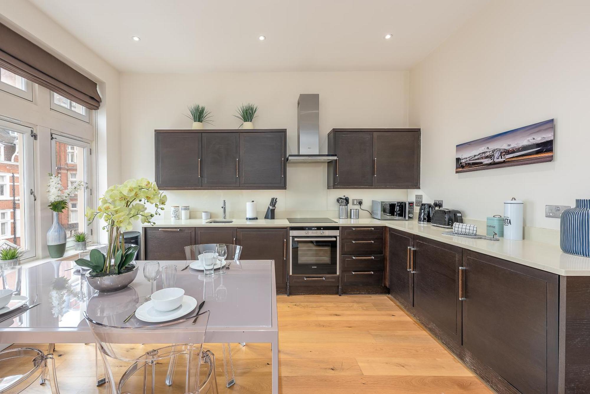 Appartement Moments From Hyde Park & Notting Hill With Free Luggage Storage And Washing Machine Londen