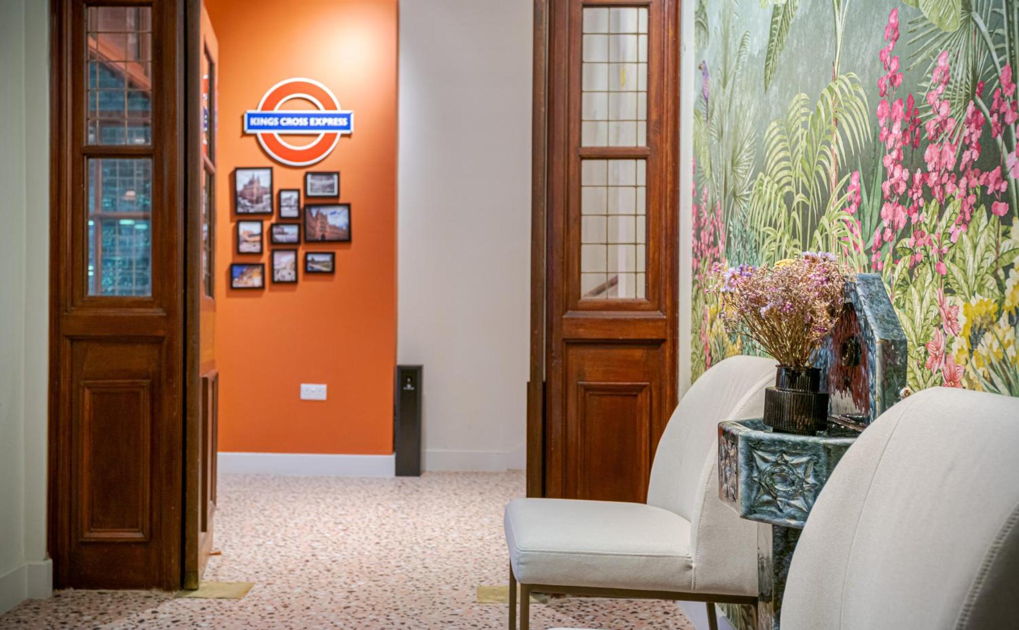 King's Cross Express Hotel 4*