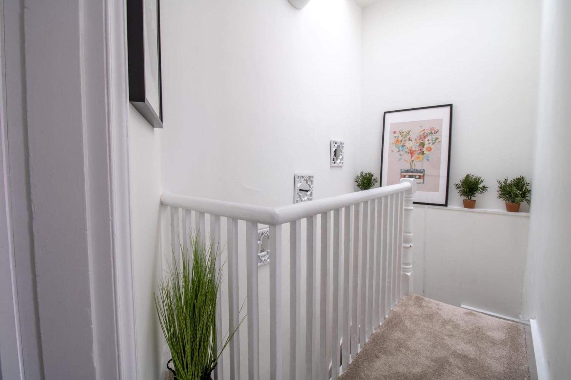 Mayfair Maisonette Chic Spacious 2-bed - 33a Londen
