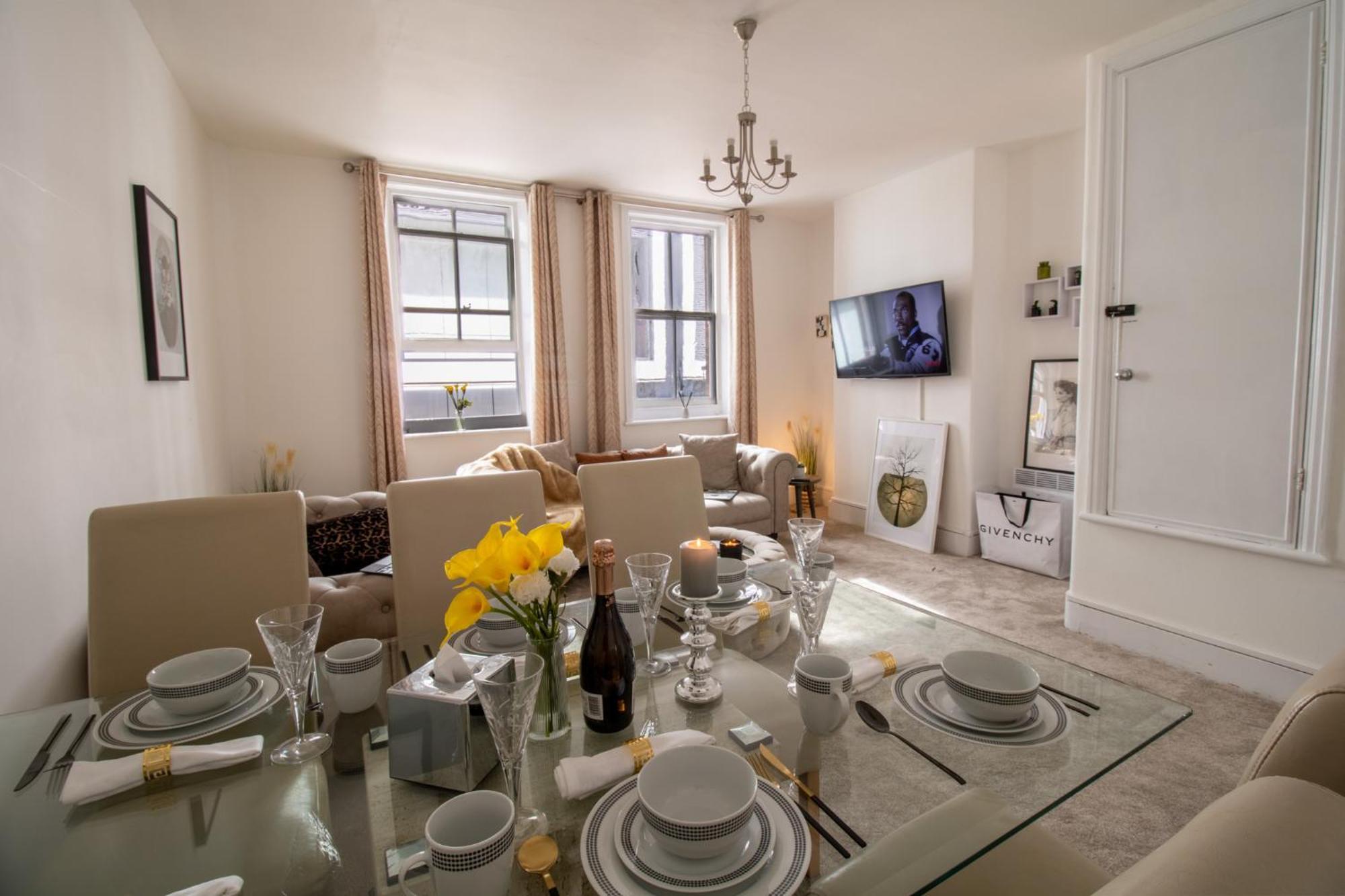 Mayfair Maisonette Chic Spacious 2-bed - 33a Appartement *
