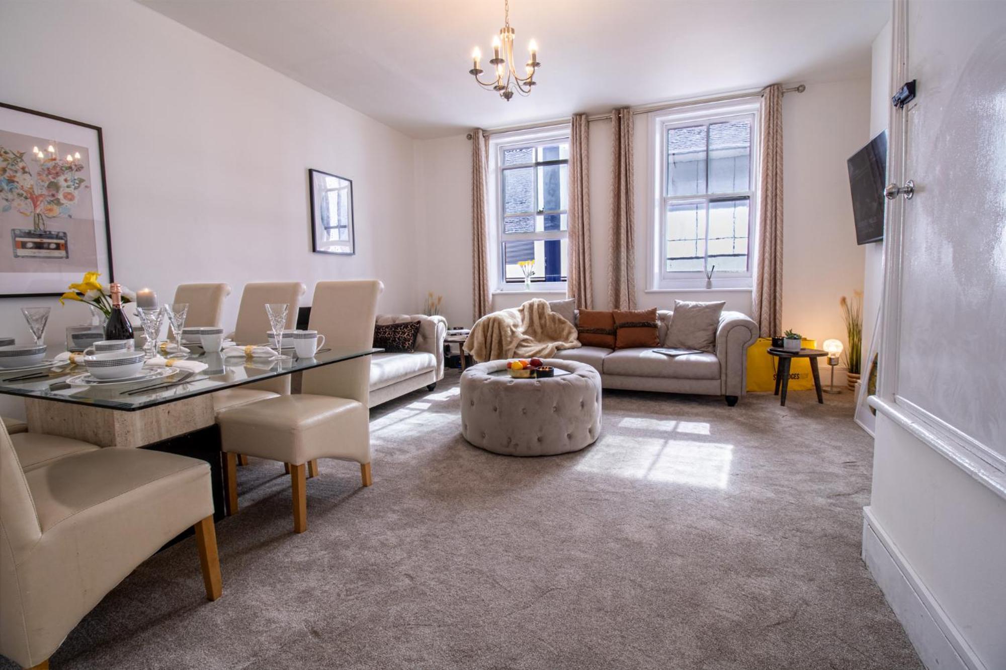 Mayfair Maisonette Chic Spacious 2-bed - 33a