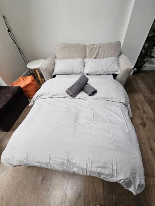 Beautiful Garden Flat Near * Londres