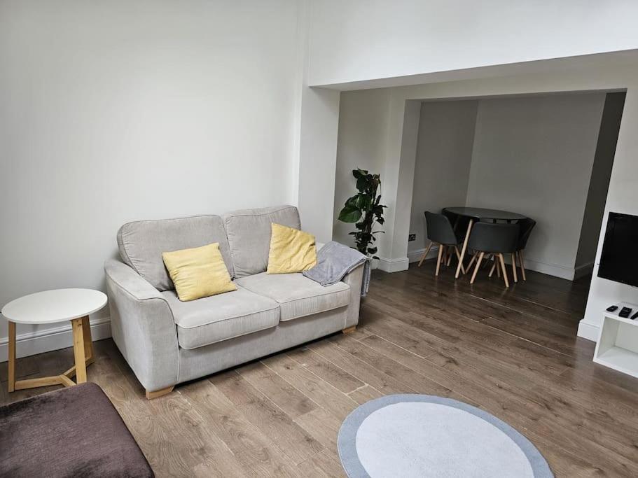 Beautiful Garden Flat Near * Londres
