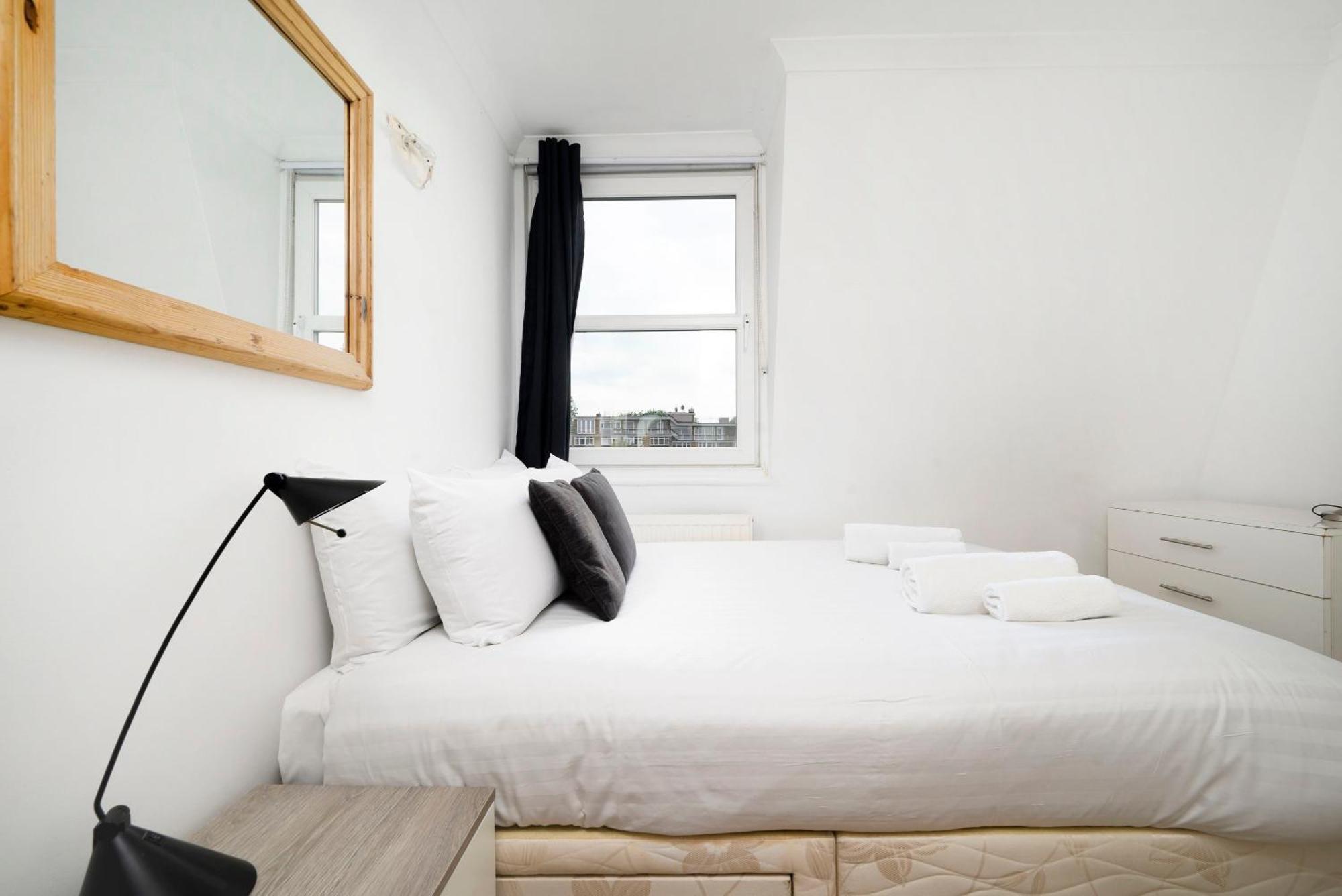Wonderful 2br Flat On Richmond Street Apartment *