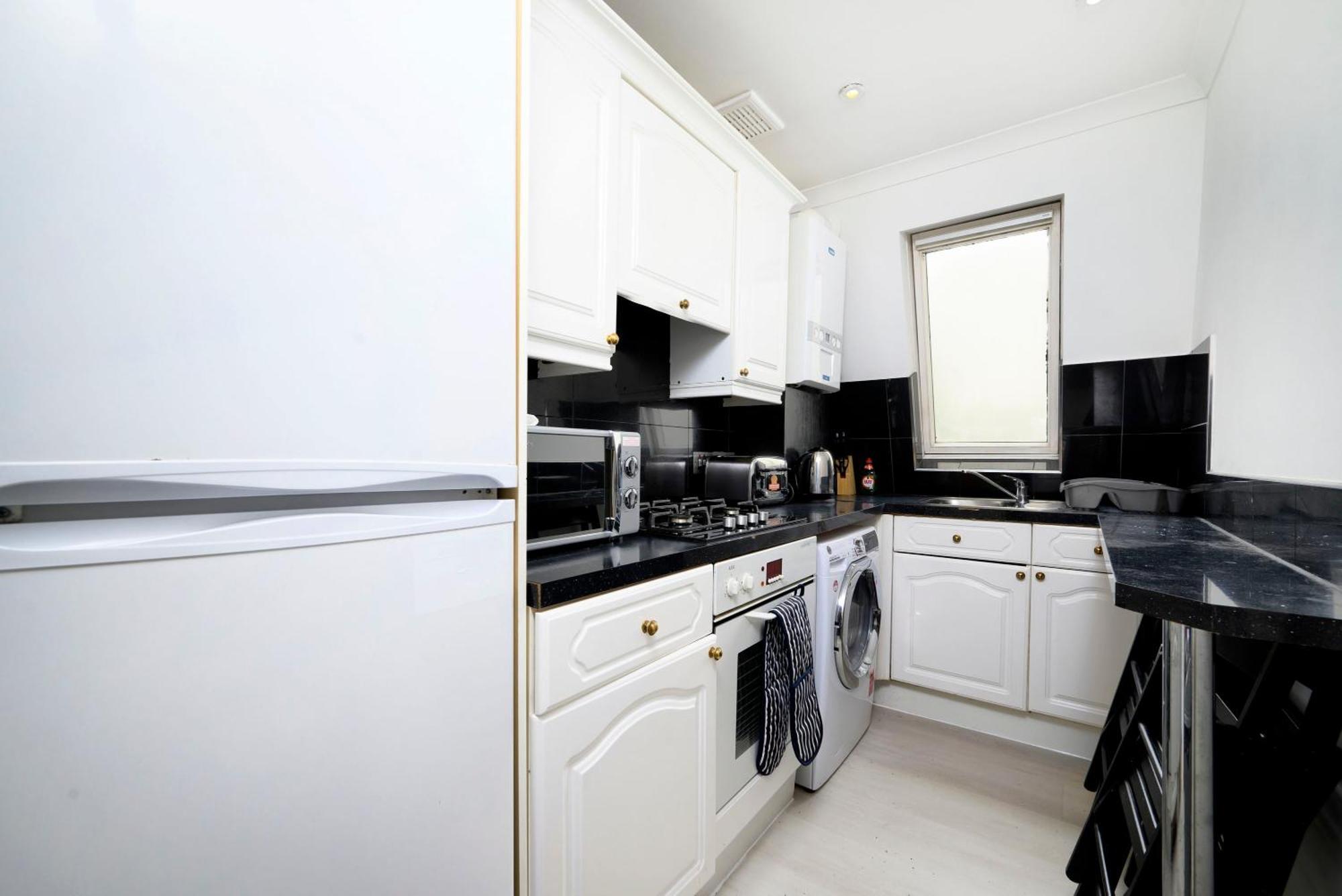 Wonderful 2br Flat On Richmond Street *