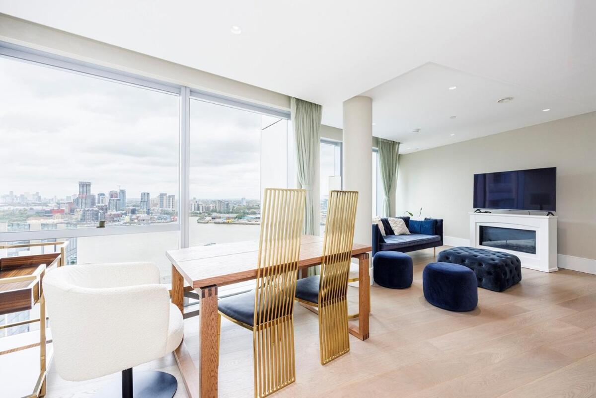 O2- Luxurious 3bd Flat With Stunning View Balcony Apartment