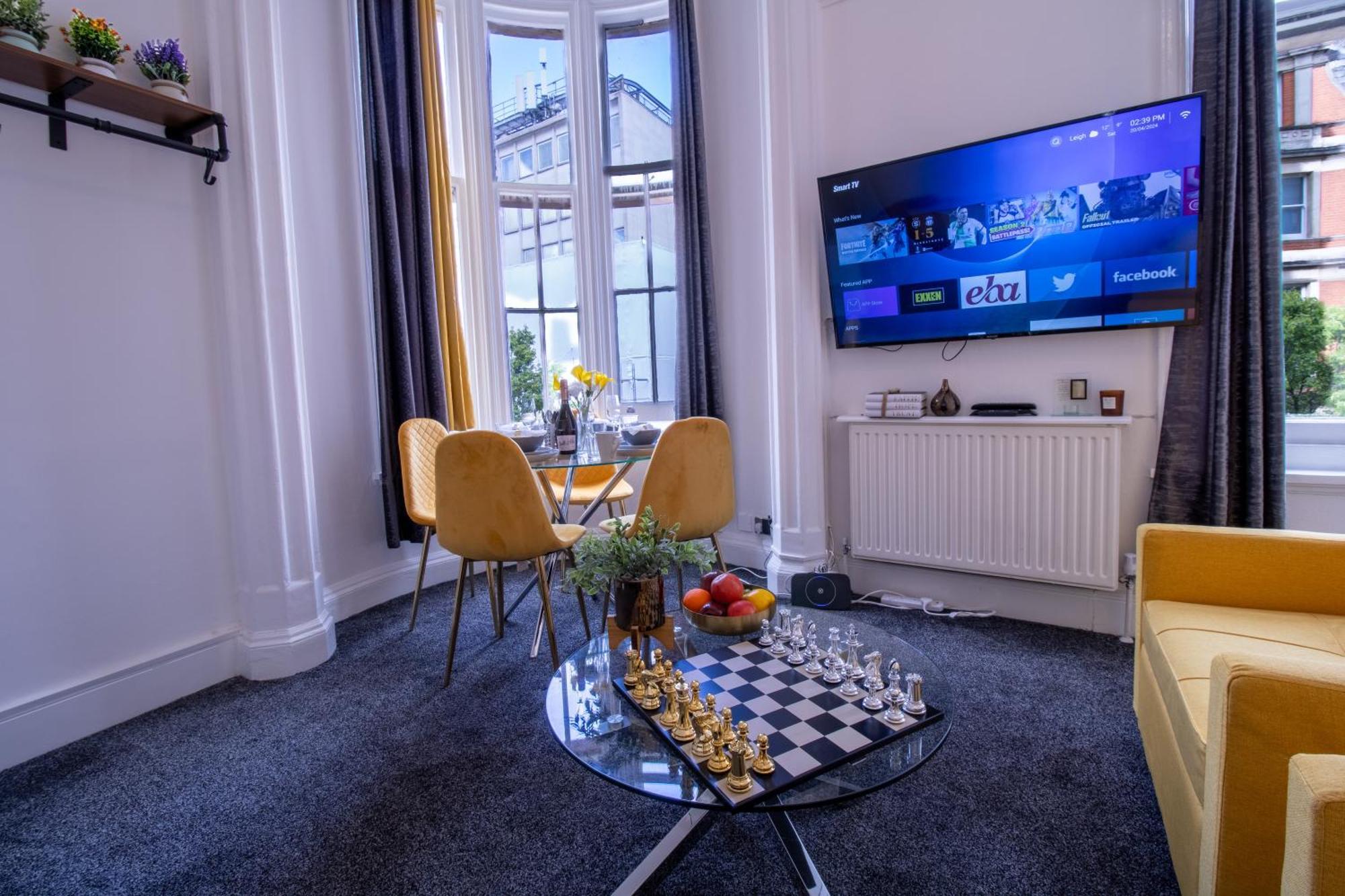 Elegant 3 Bedroom On Oxford Street Luxury Living In 2gc Apartment *