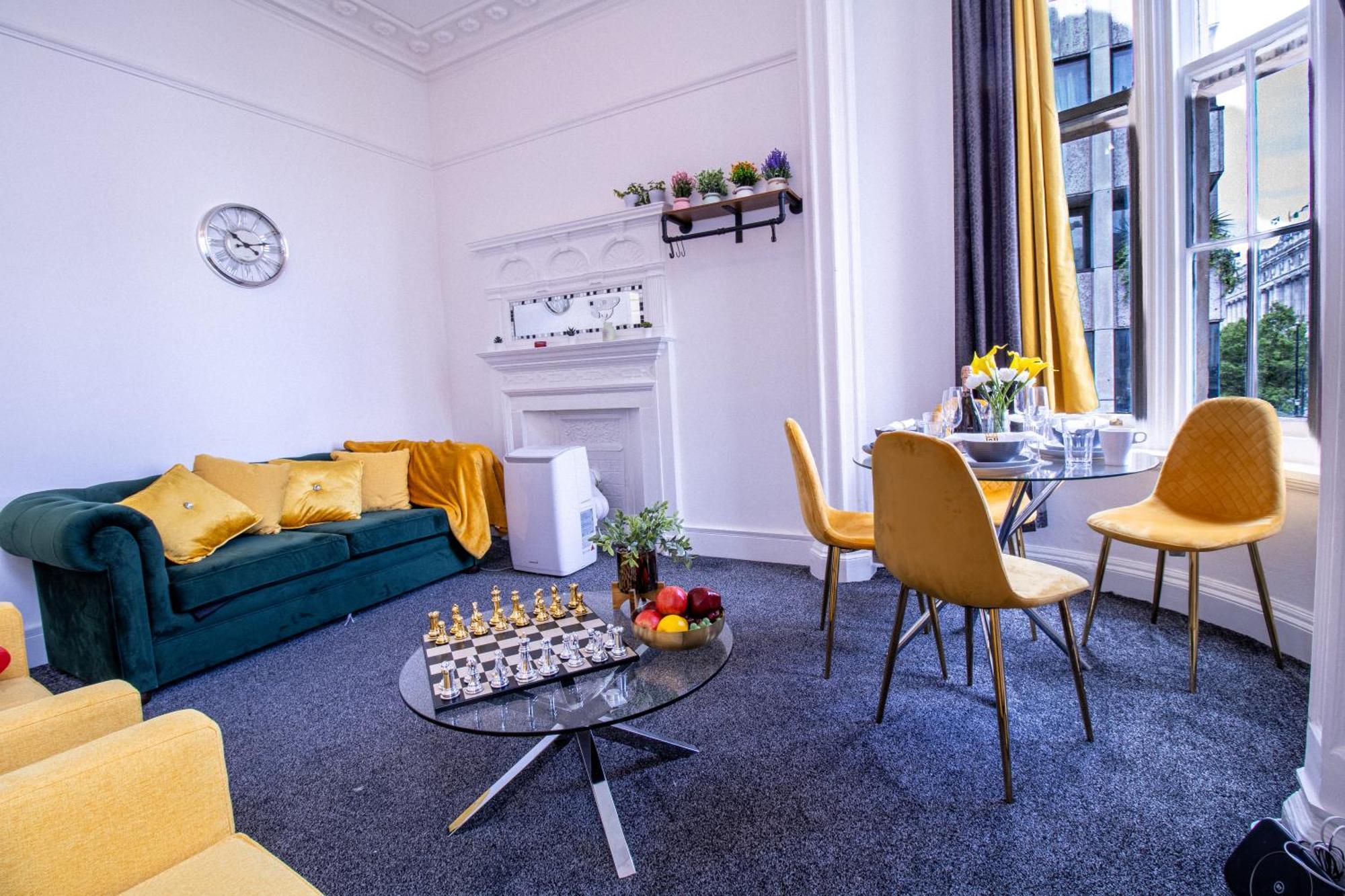 Elegant 3 Bedroom On Oxford Street Luxury Living In 2gc London