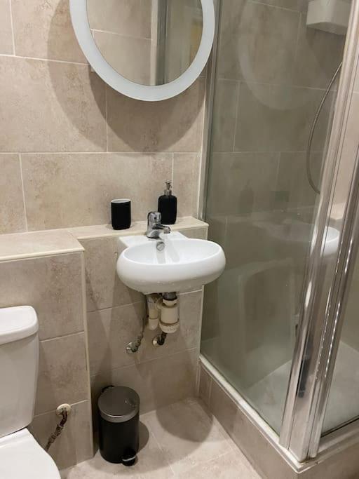 Apartment Location For Of *