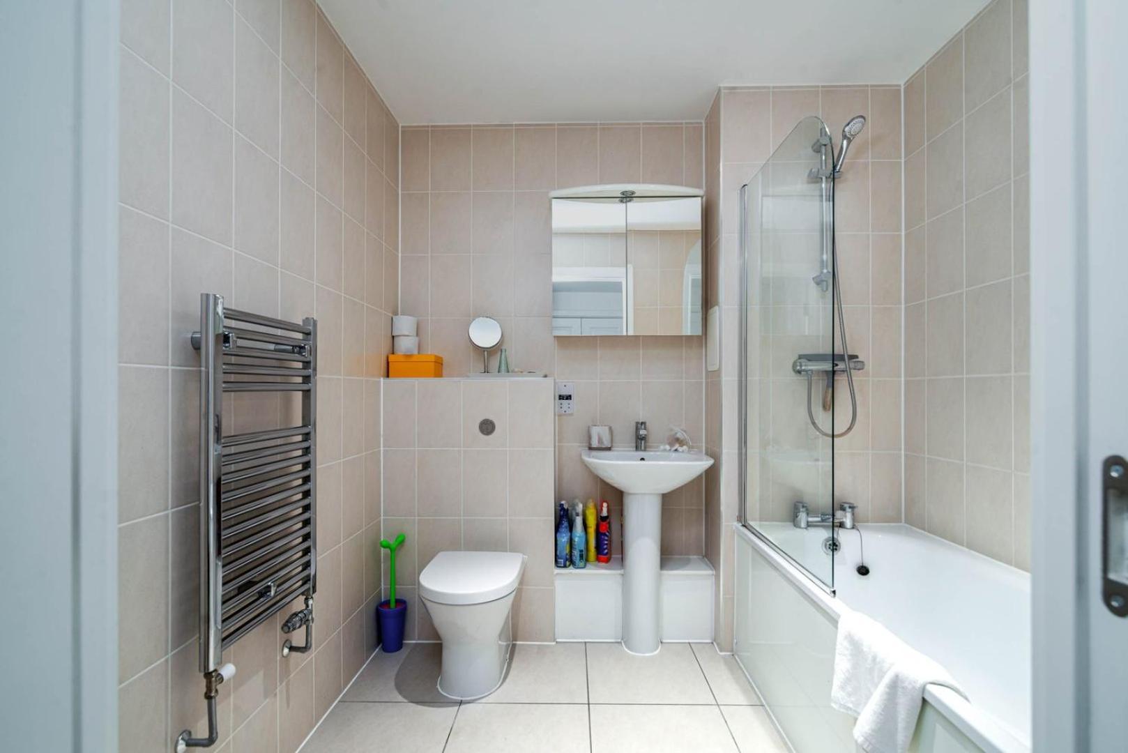 Guestready - Chic With Balcony In Lejlighed