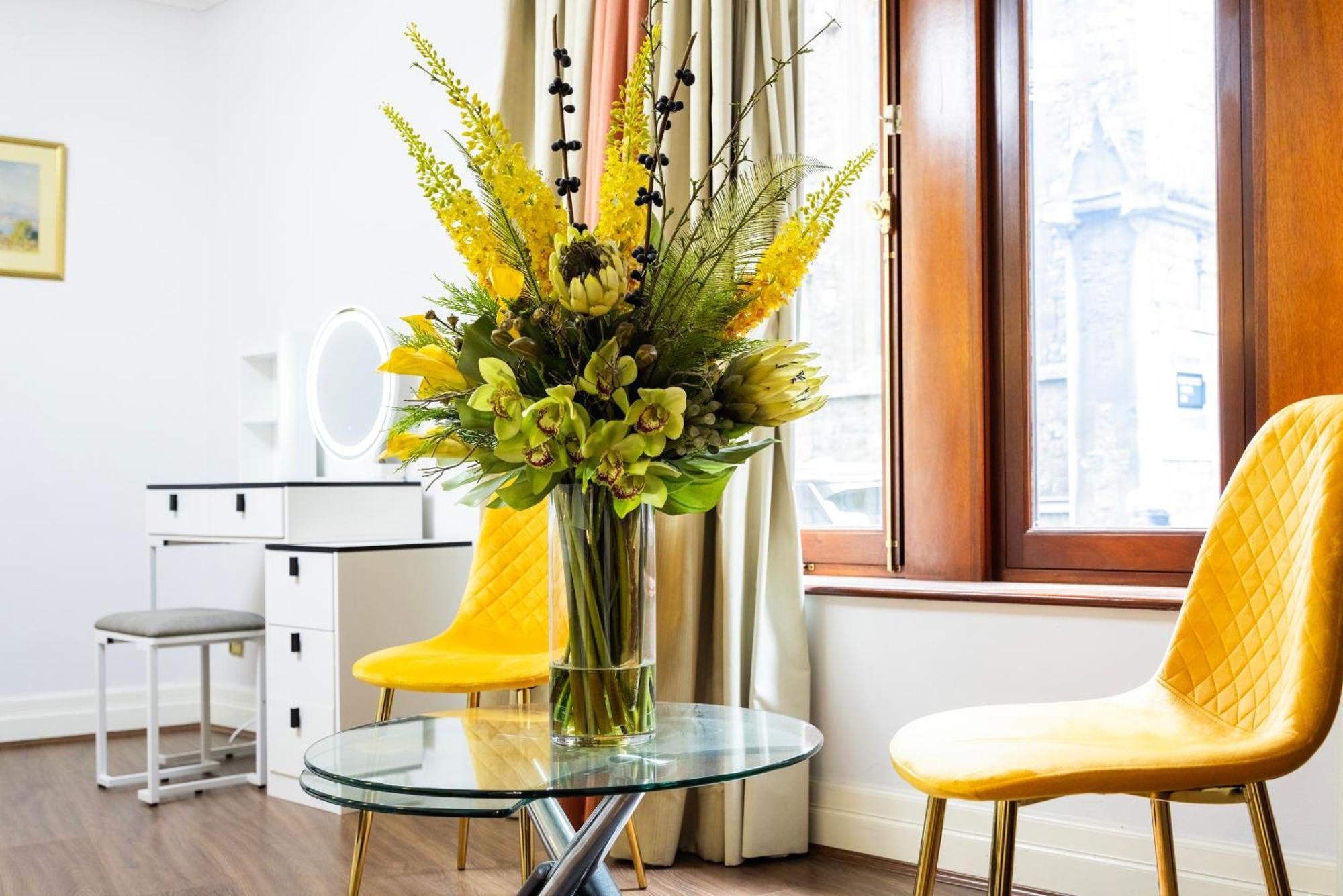 Carlton Court - Mayfair 5* London