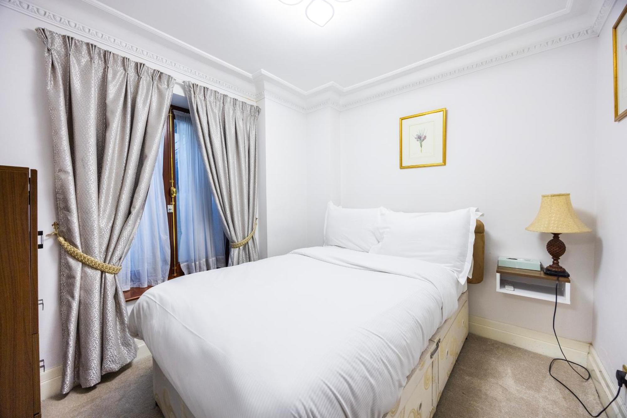 Aparthotel Carlton Court - Mayfair 5*