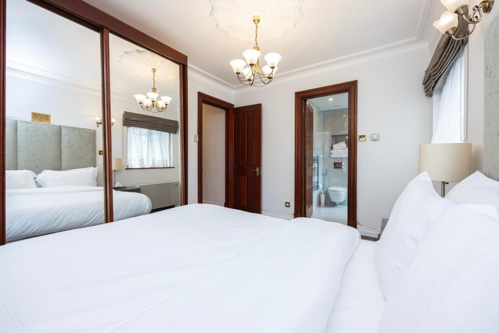 Carlton Court - Mayfair Aparthotel
