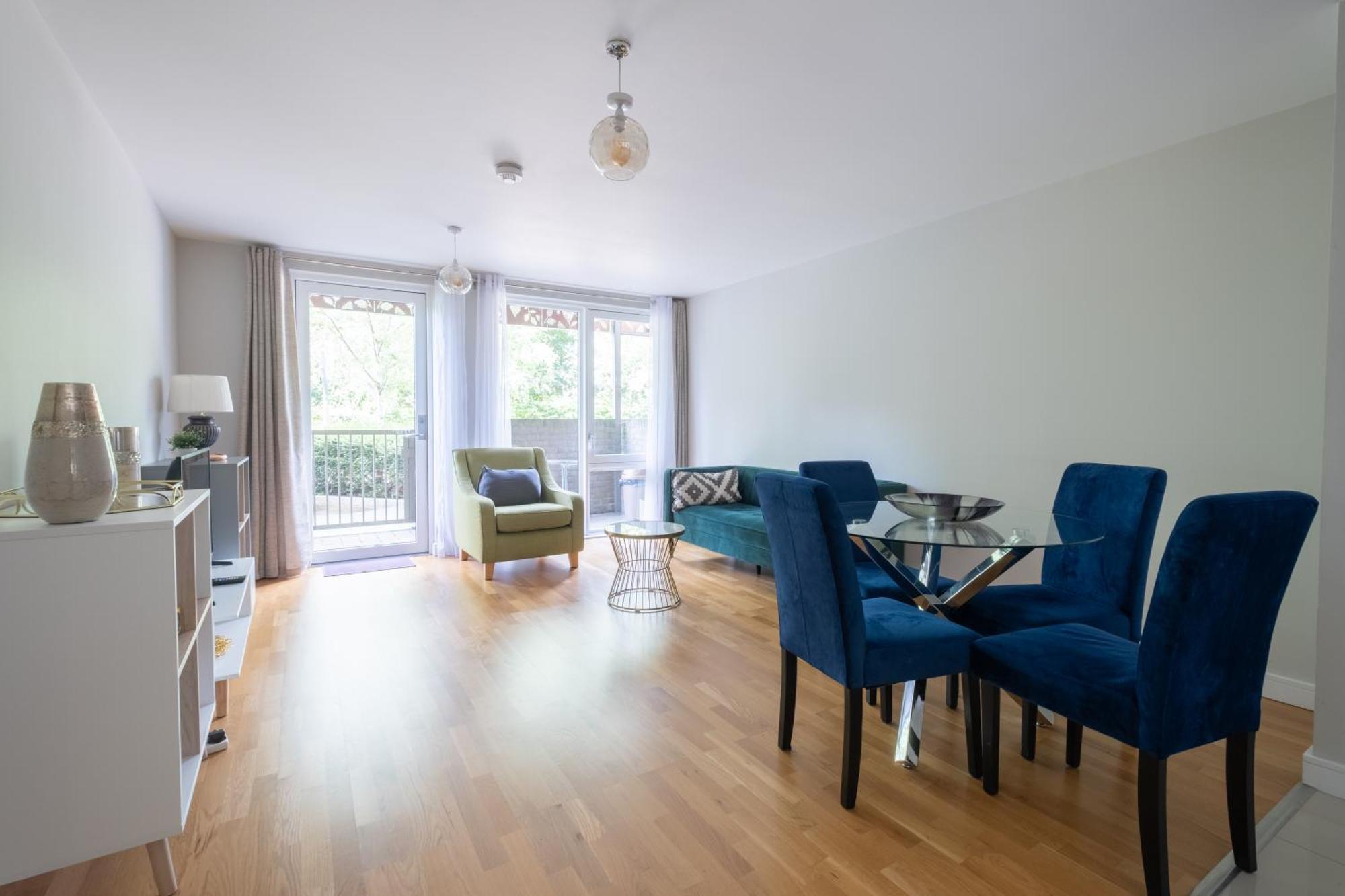 Brand New Flat With Car Park Londres