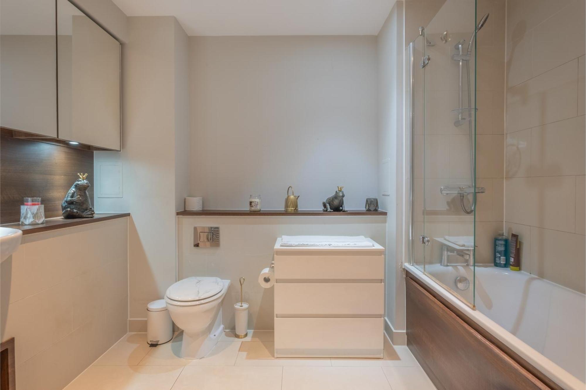 Brand New Flat With Car Park * Londres
