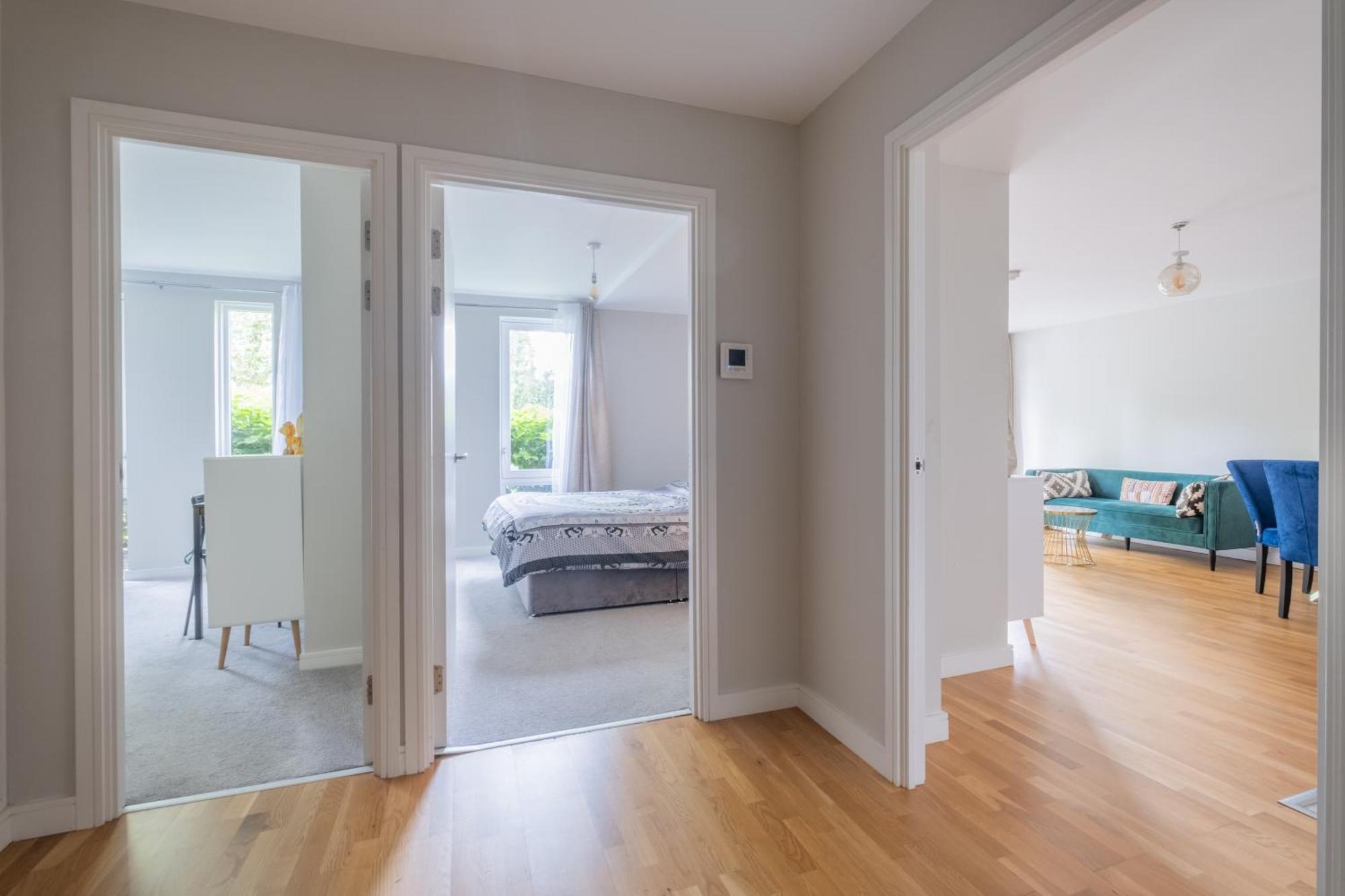 Apartment Brand New Flat With Car Park *