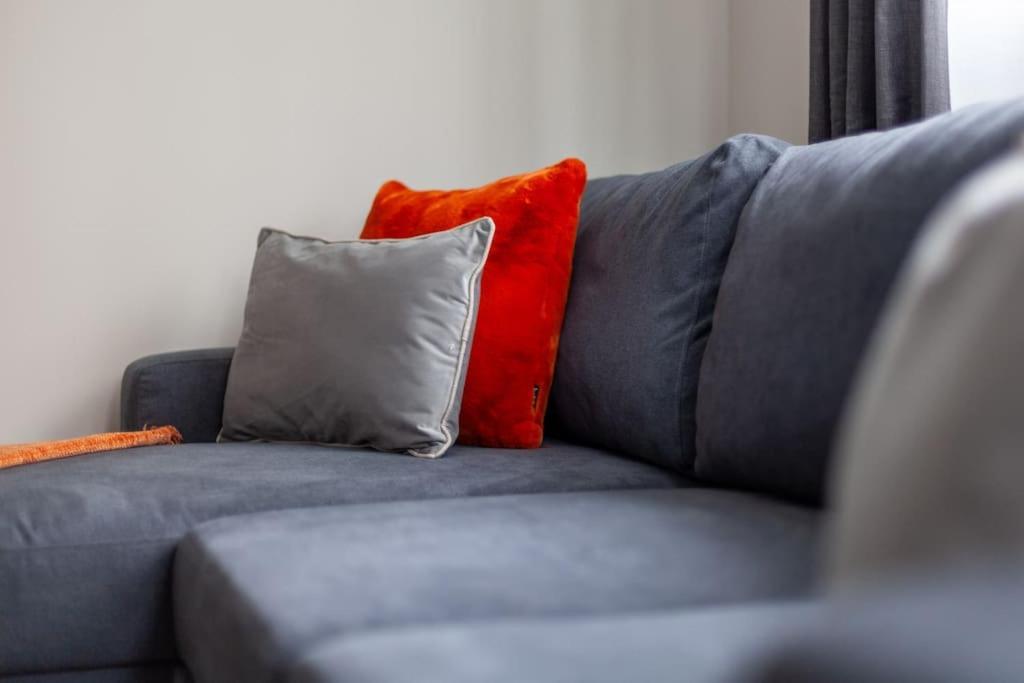 Elegant Retreat 1-bed Near Lejlighed London