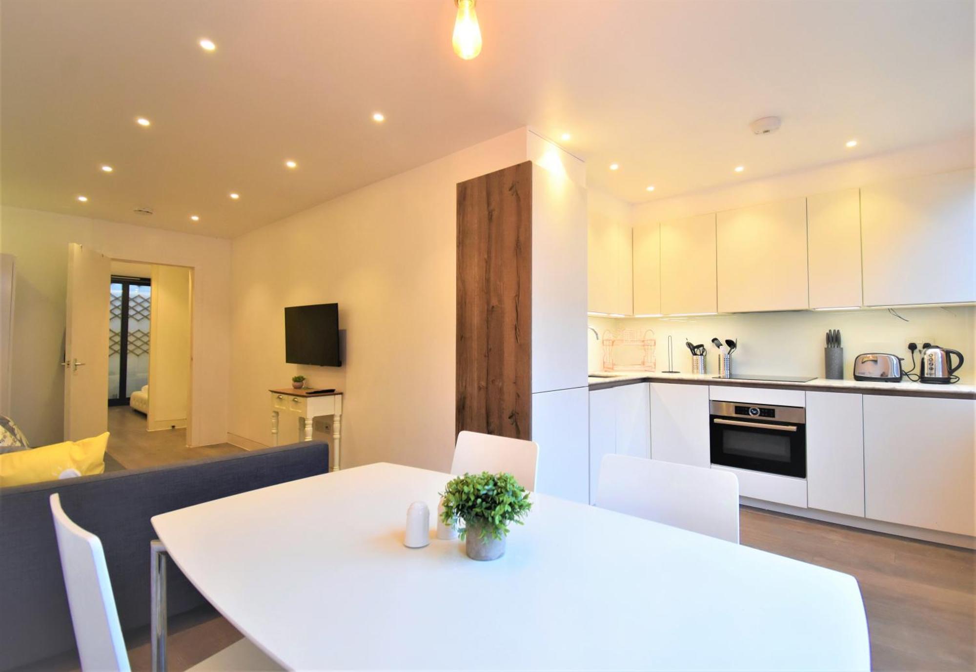 Superb Apartment, Shirland Mews Appartement Londen