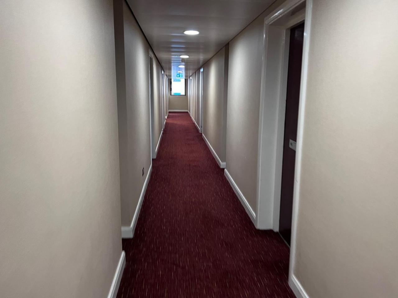 Lägenhet Refurbished Kensington With Balcony Near Tube