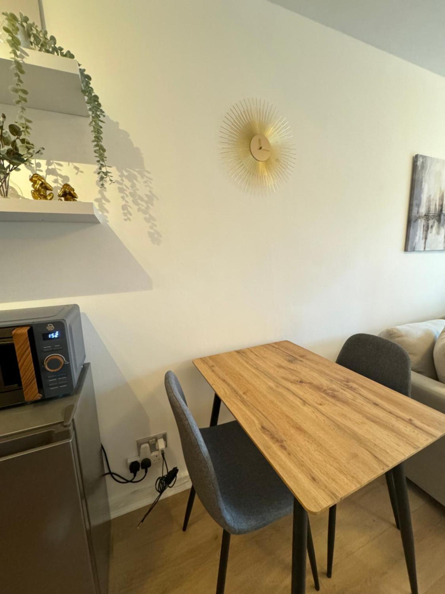 Lägenhet Refurbished Kensington With Balcony Near Tube