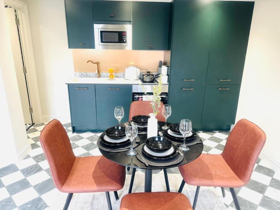 99 Apartment, Trendy Location D