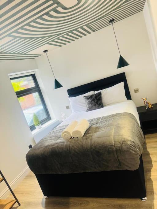 99 Apartment, Trendy Location D London
