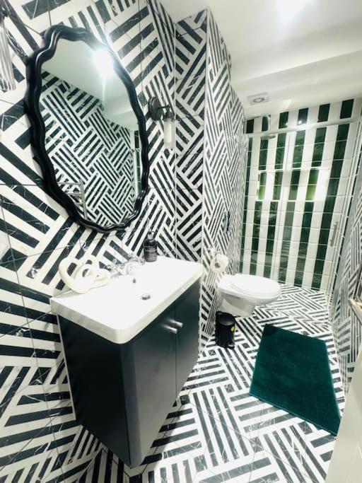 99 Apartment, Trendy Location D