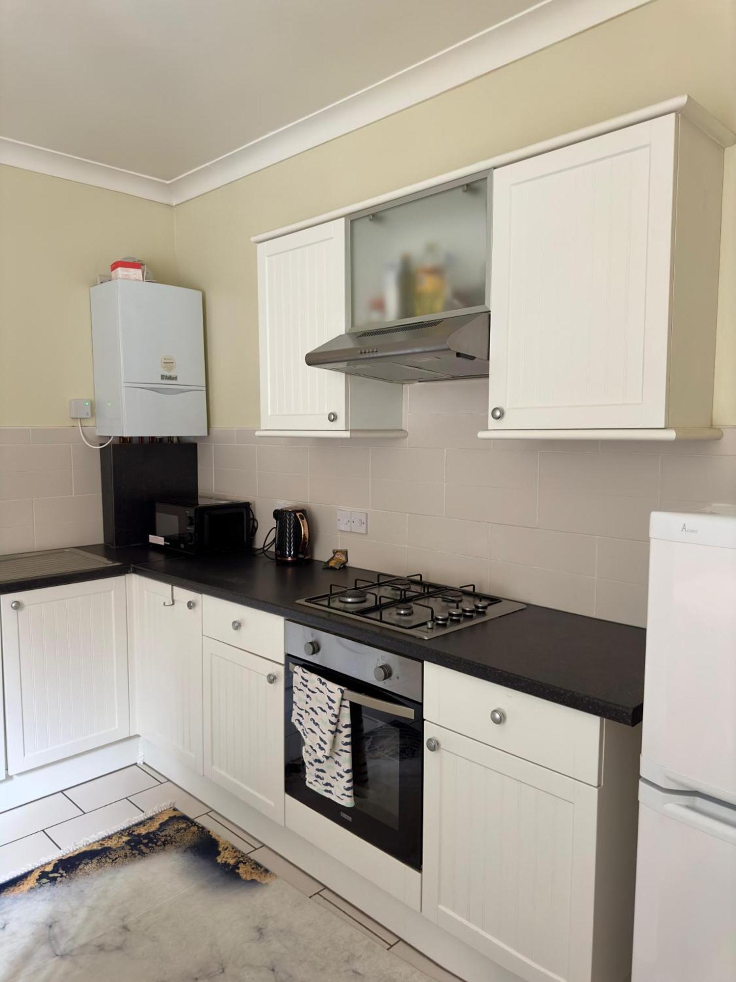 Budget 2 Bedroom Close To Hyde Park Lägenhet *