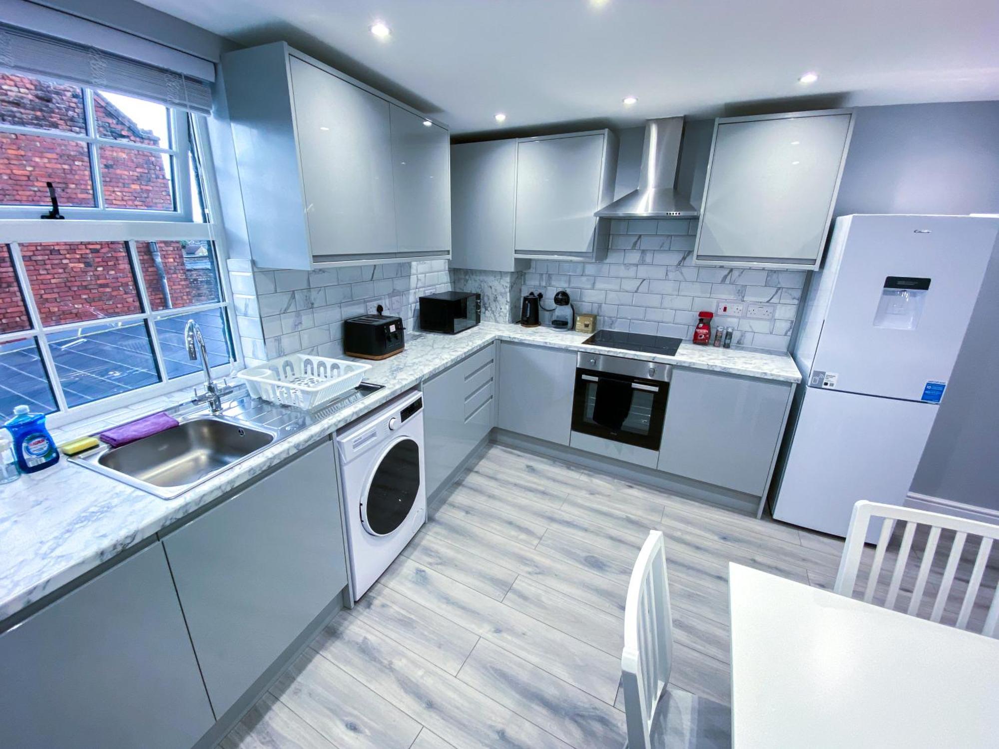 Spacious 2-bedroom Flat In - F3 London