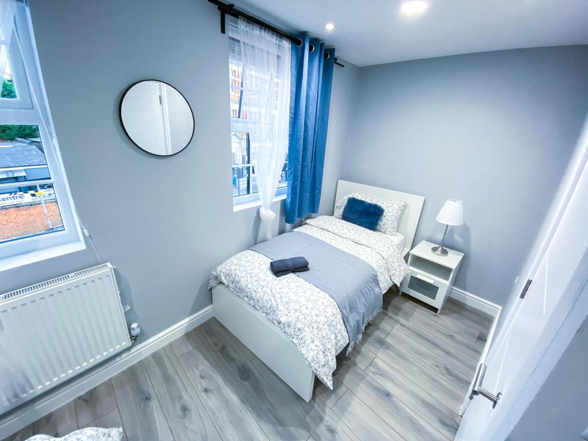Spacious 2-bedroom Flat In - F3 Apartment *
