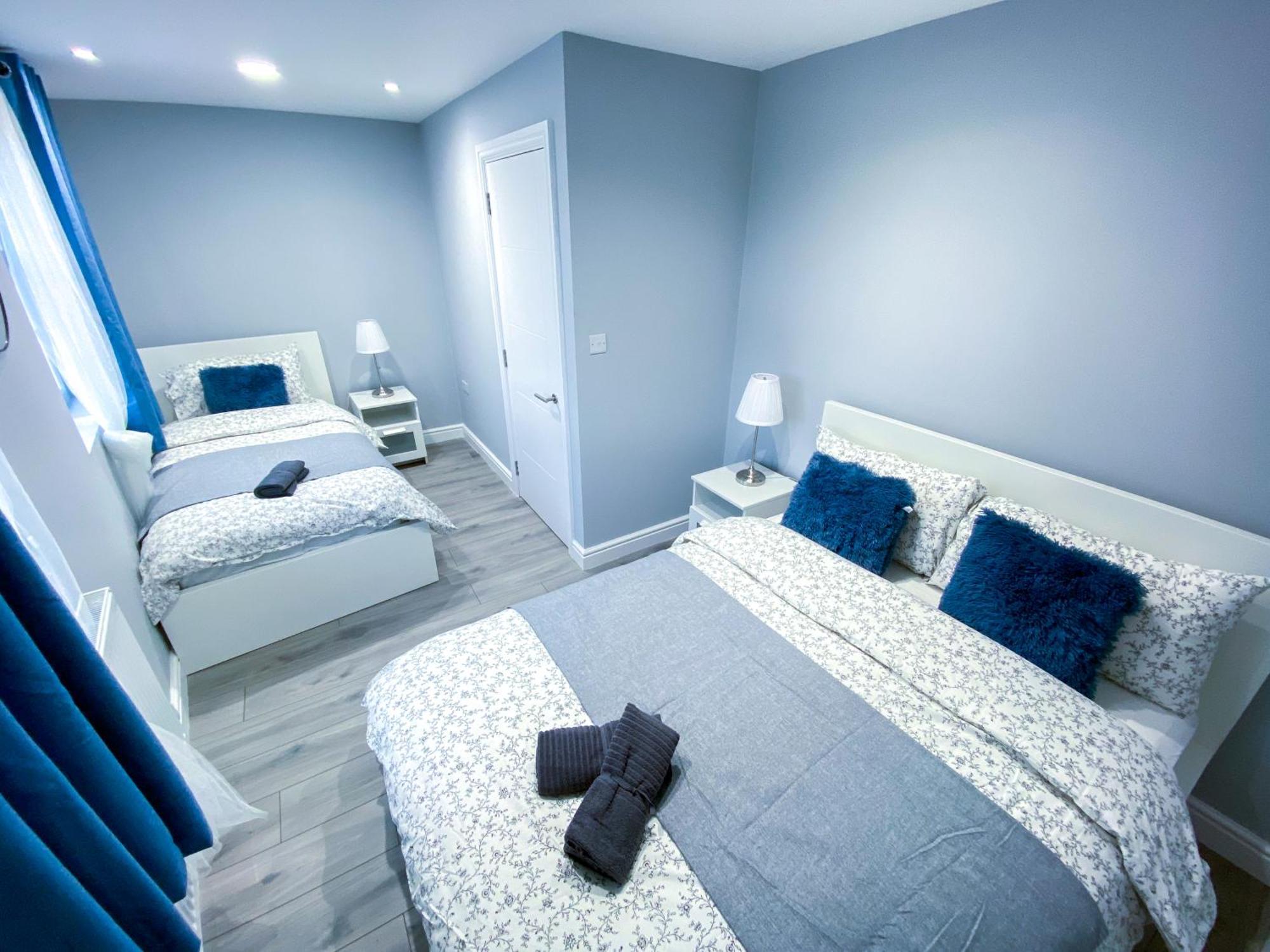 Spacious 2-bedroom Flat In - F3 * London