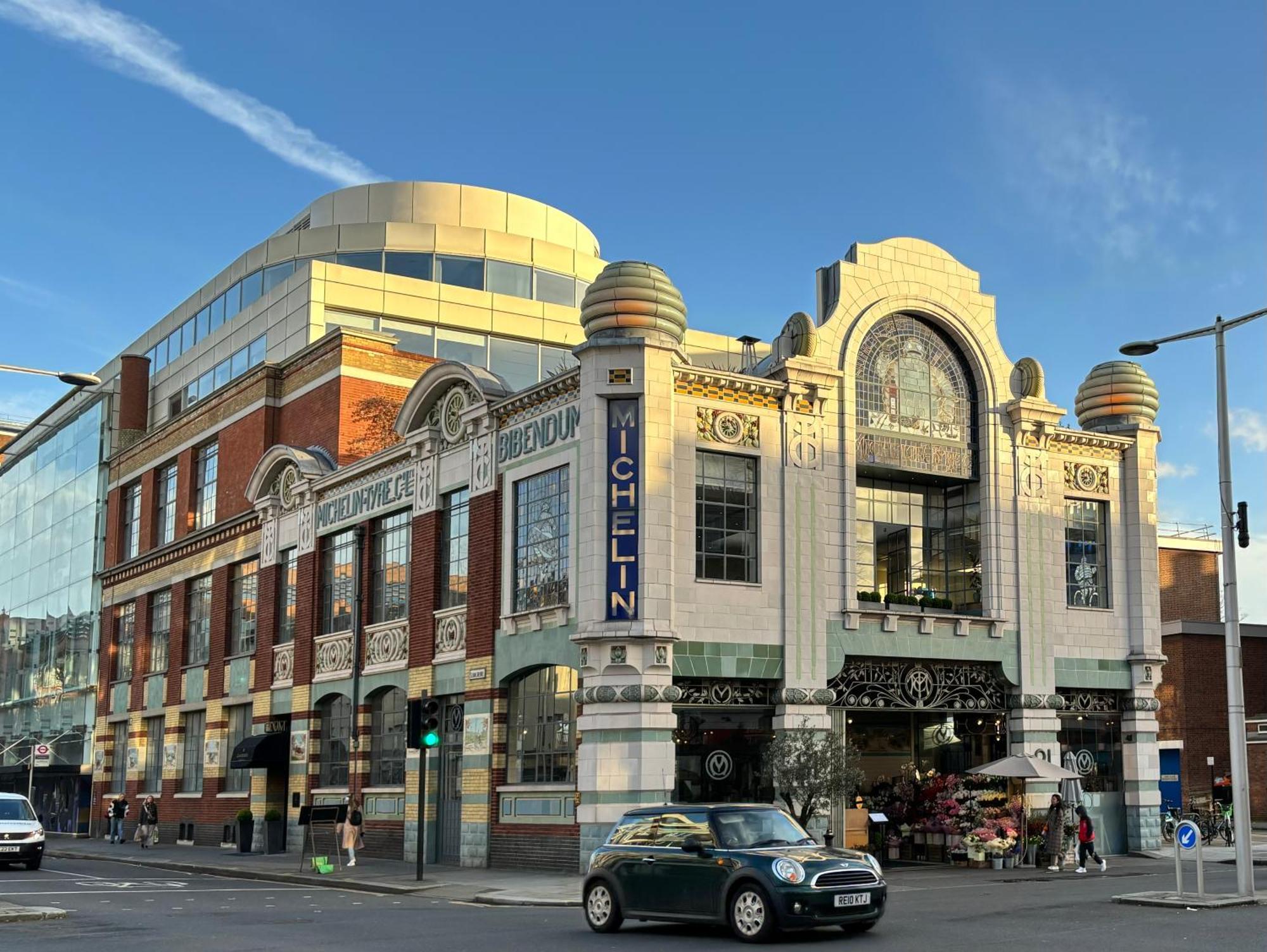 Le Cheval - Chelsea Apartment London