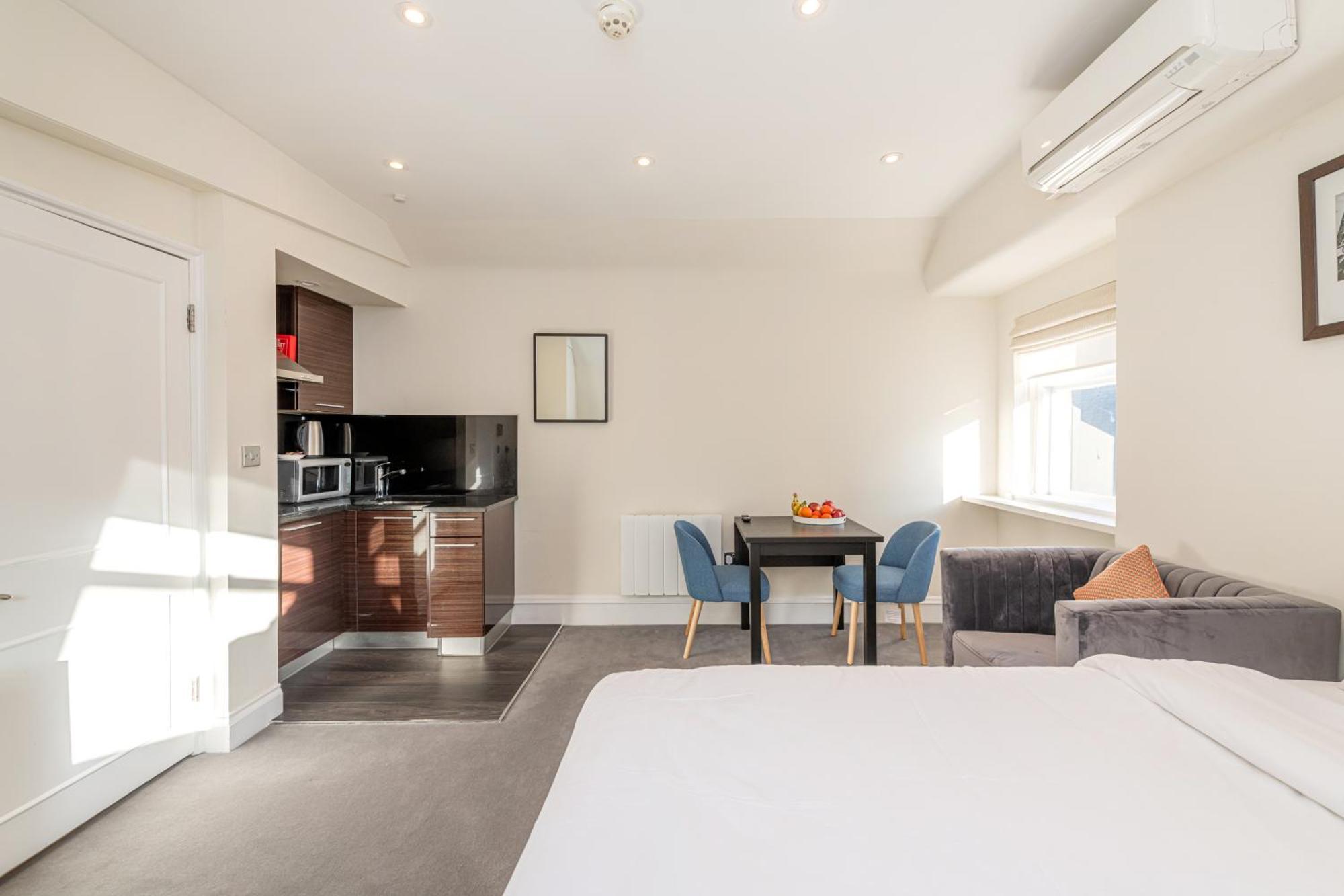 Aparthotel 20 Hertford Street London