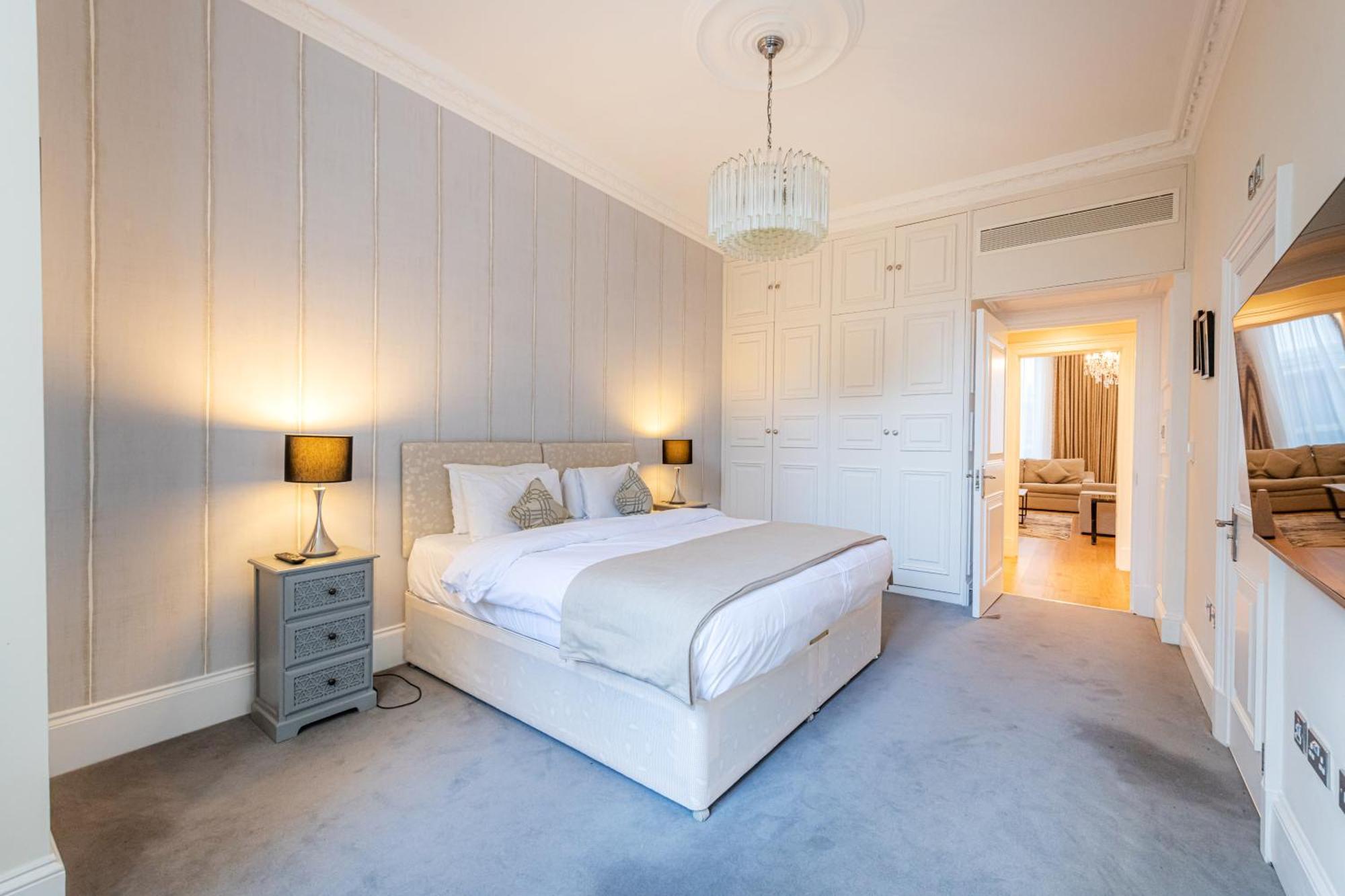 20 Hertford Street Aparthotel 4*