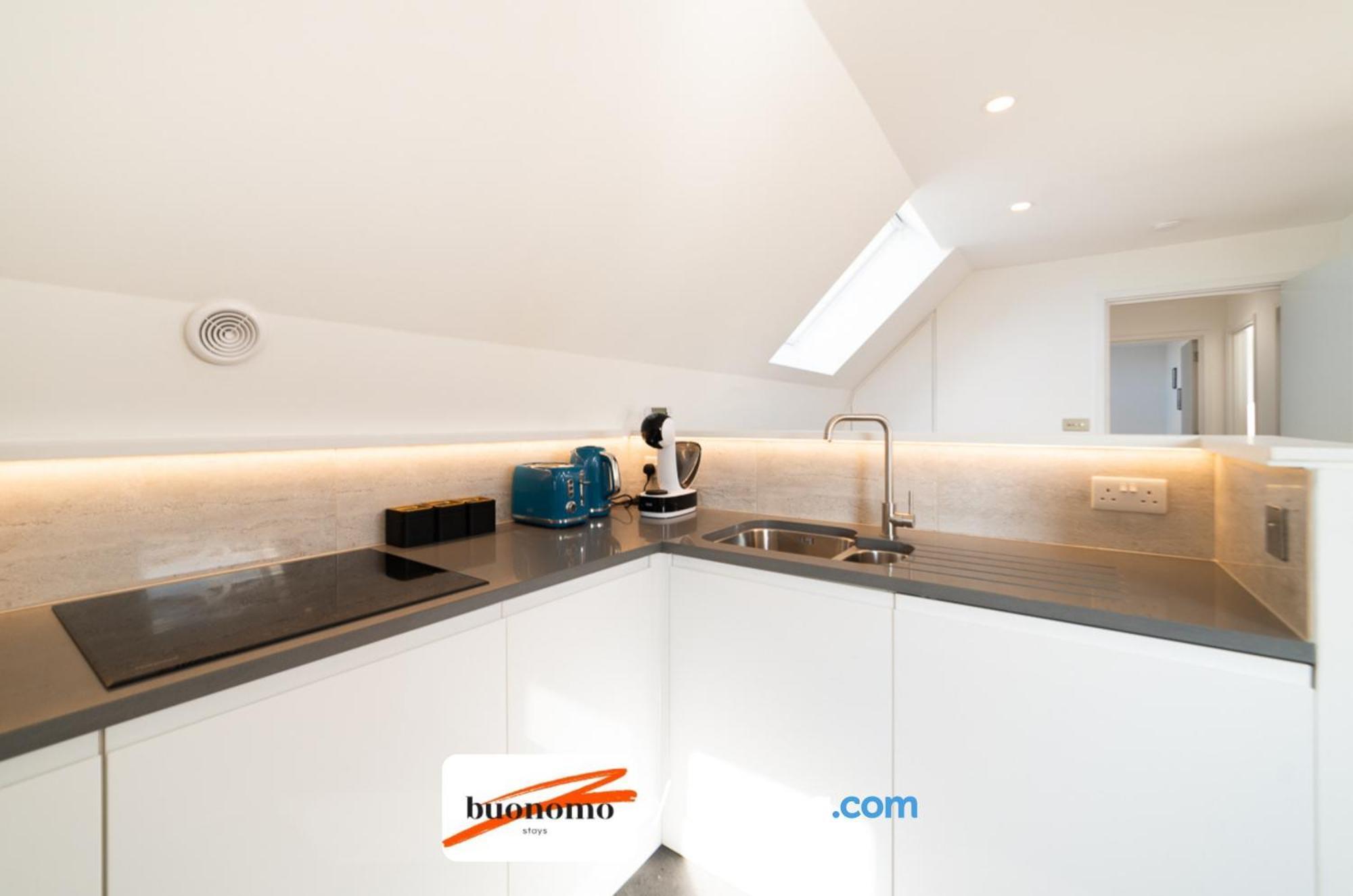 Lägenhet Two Bedroom At Buonomo Short Lets & Serviced London