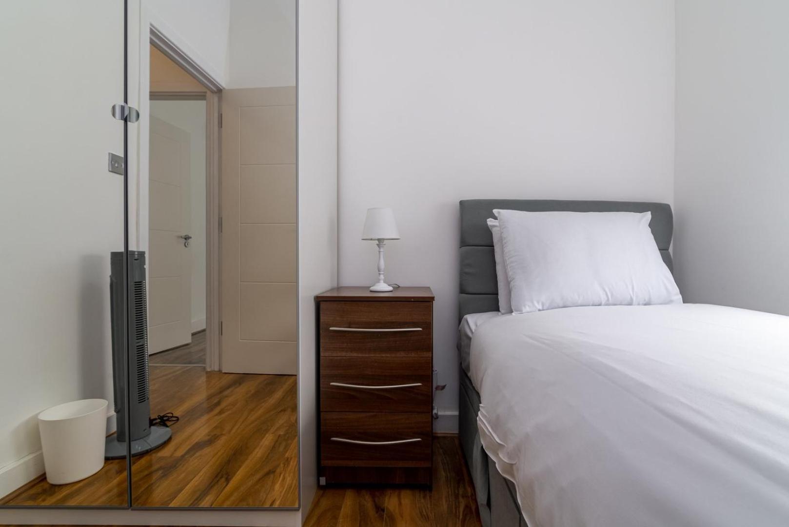 Semesterbostad Guestready - Tranquil Brixton Hill Retreat London
