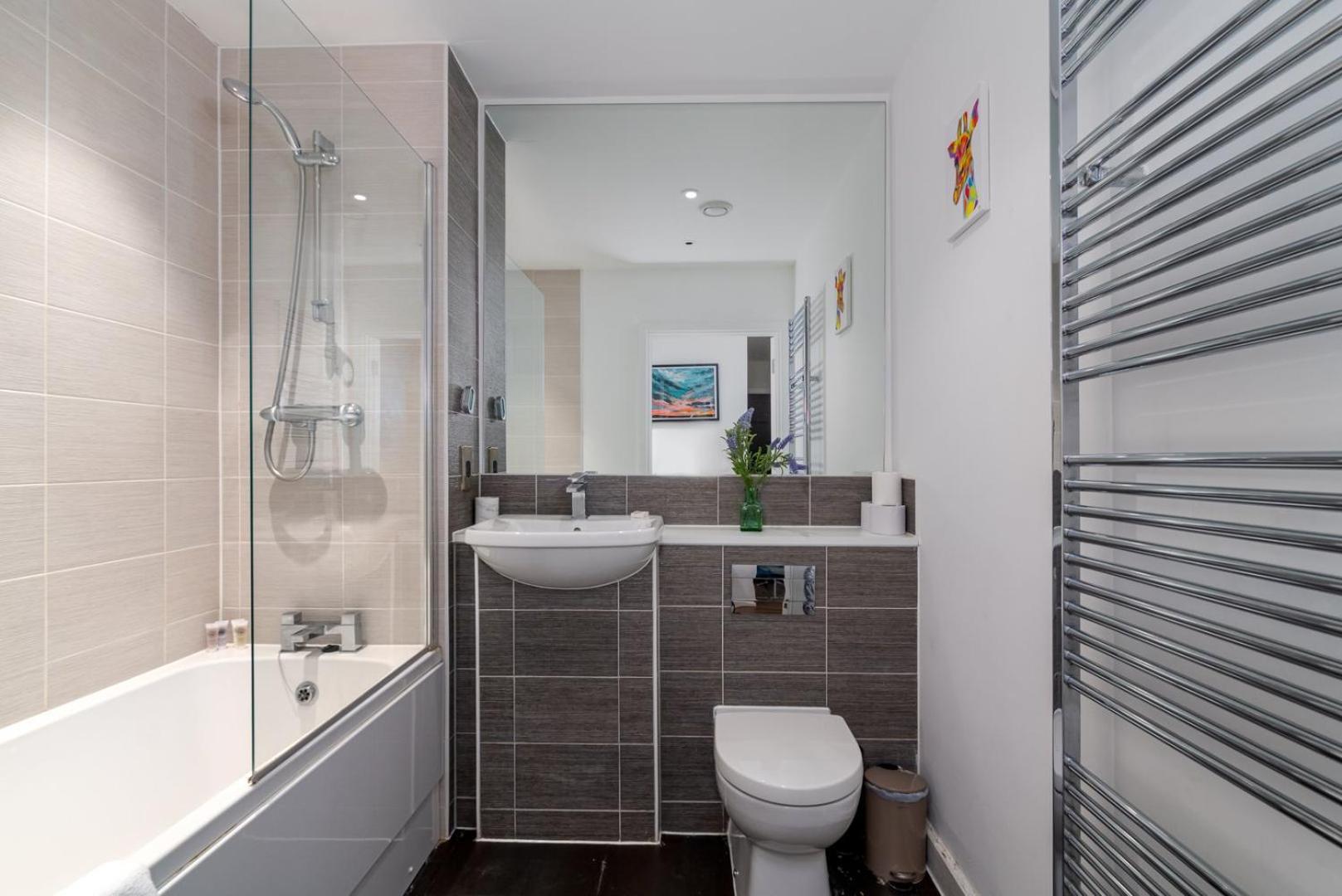 Guestready - Blue Essence Com Varanda Em Woolwich Appartement Londen